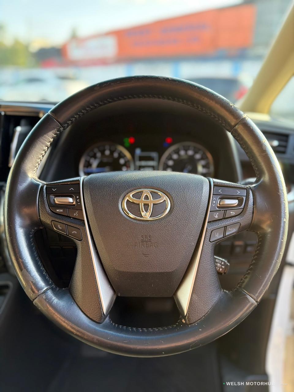 2019 Toyota Alphard 2.5L Petrol MPV, photo 11