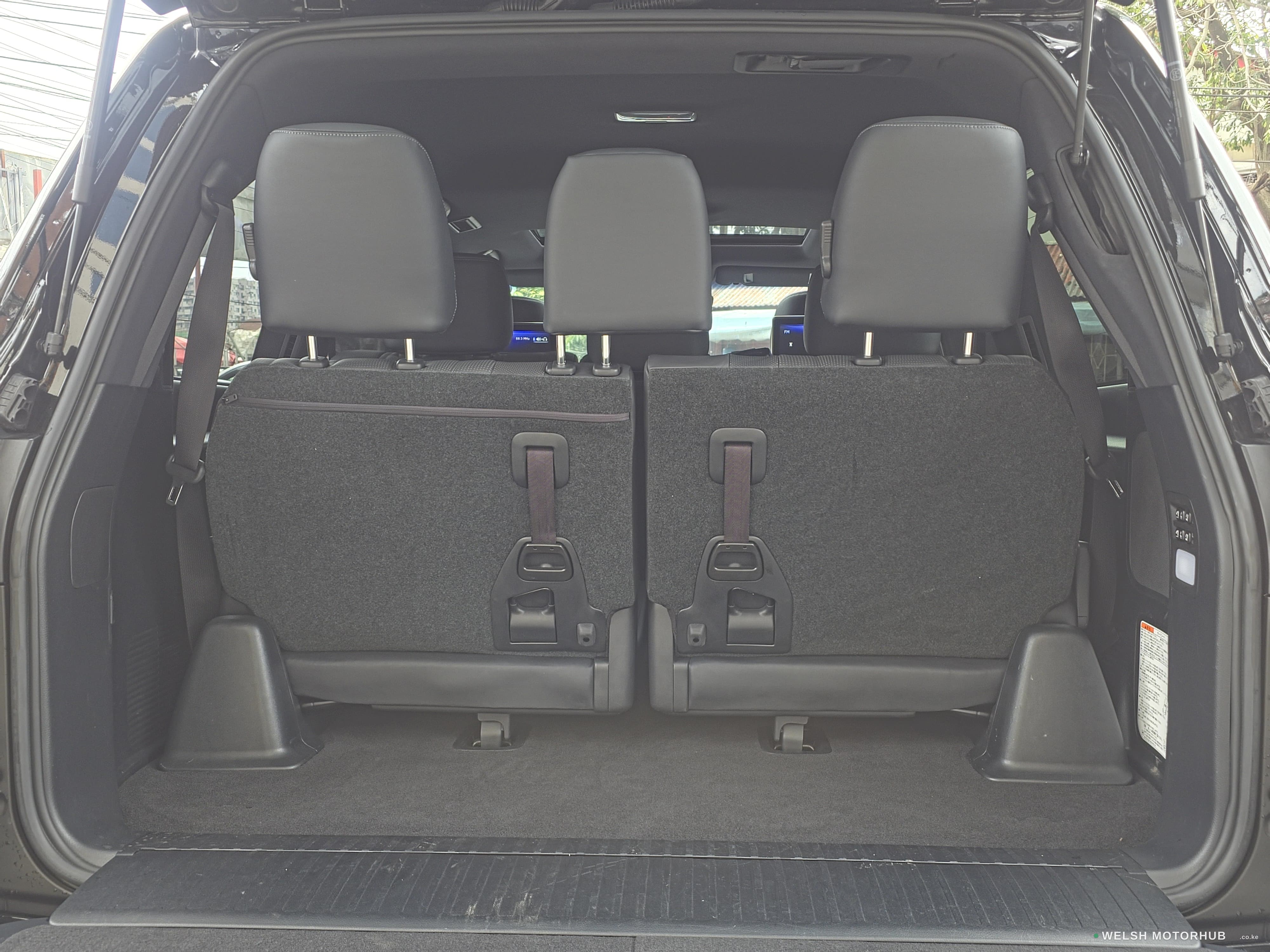 2020 Lexus LX 570 Petrol SUV, photo 6