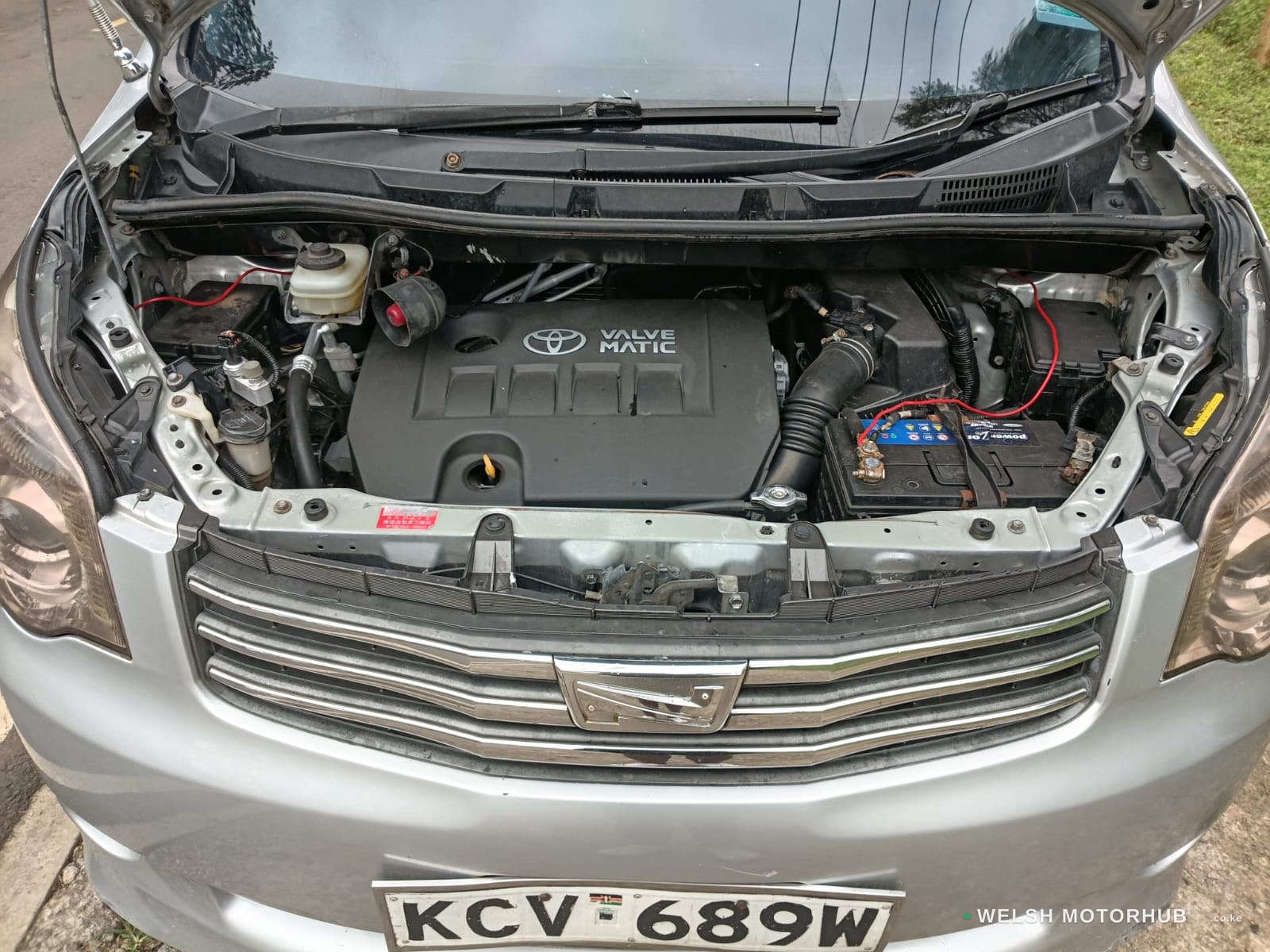 2012 Toyota Noah 2L Petrol MPV, photo 8
