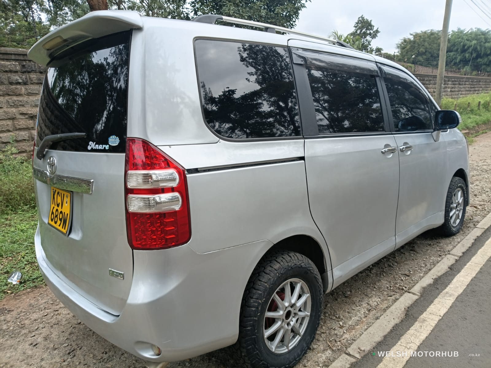 2012 Toyota Noah 2L Petrol MPV, photo 5