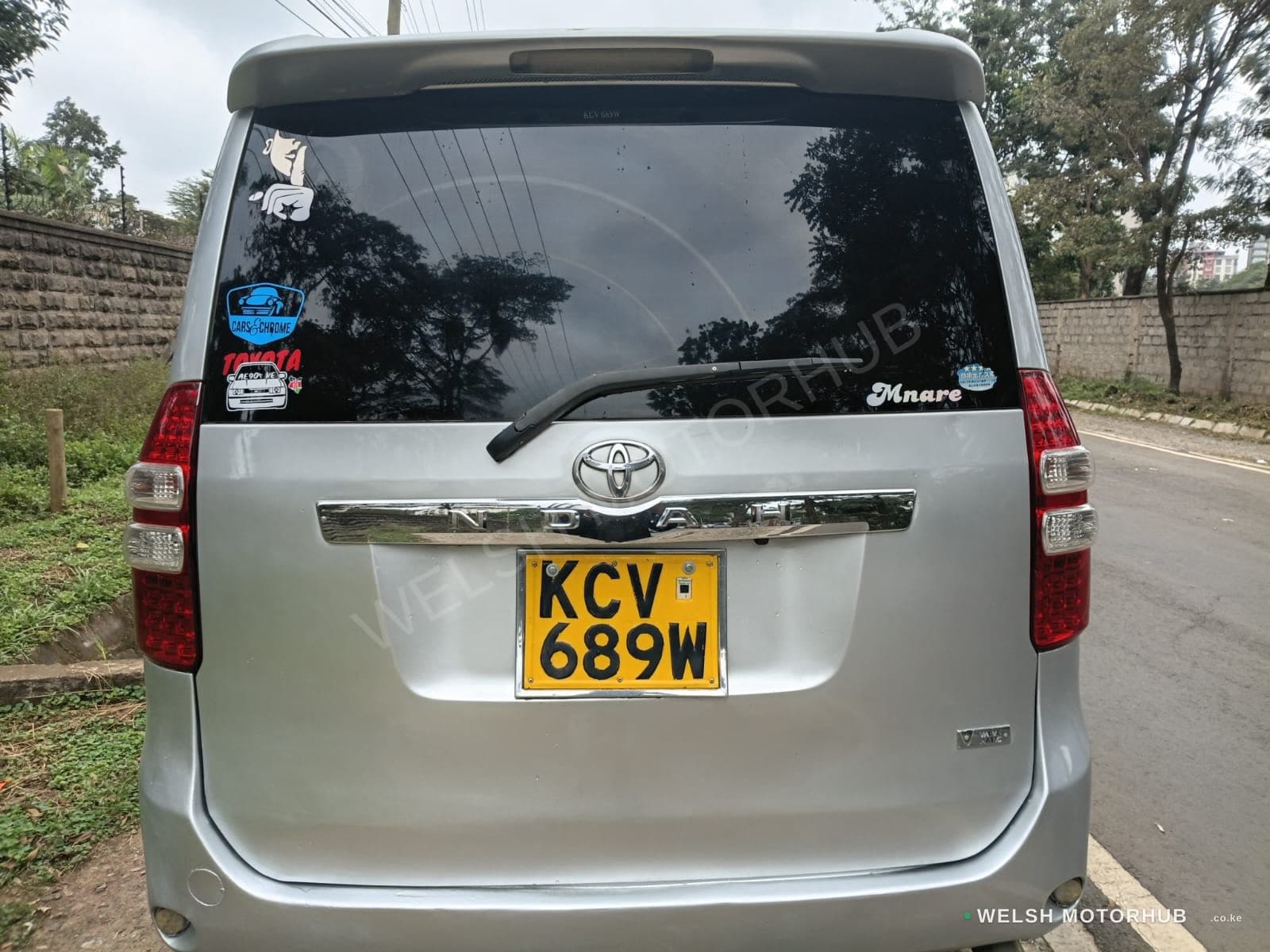 2012 Toyota Noah 2L Petrol MPV, photo 6