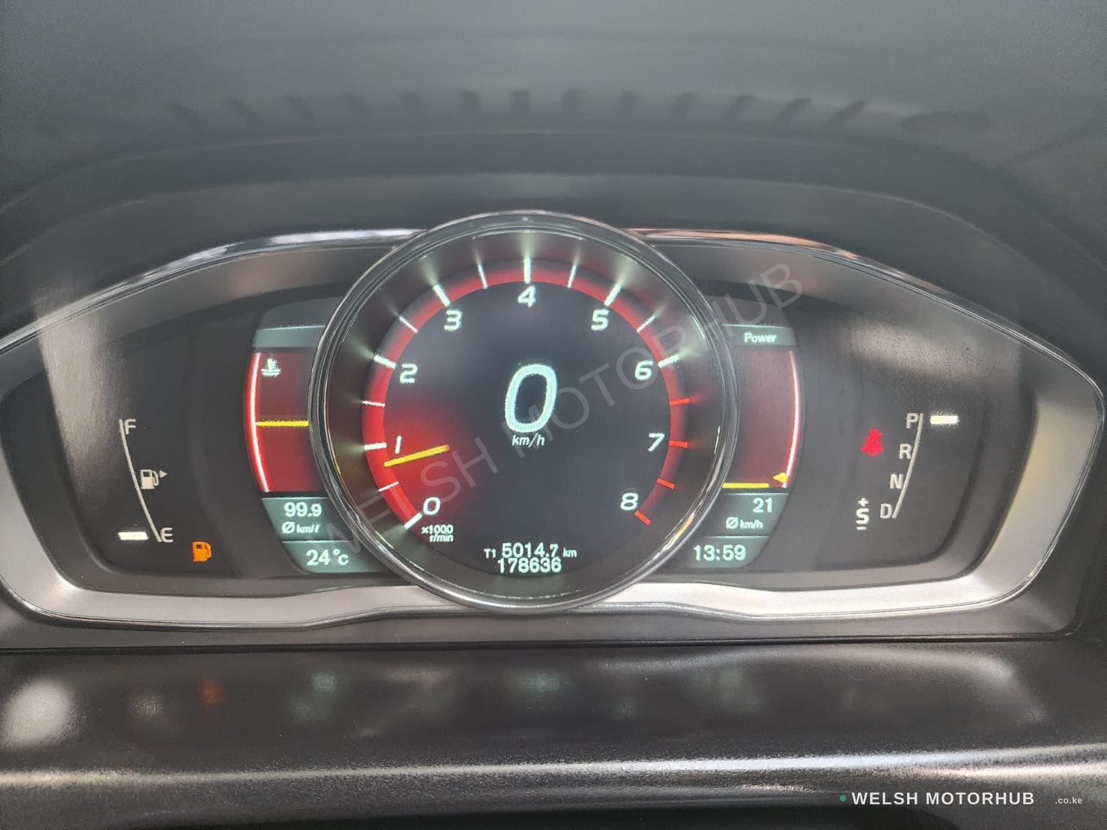2014 Volvo XC60 2L Petrol SUV, photo 8