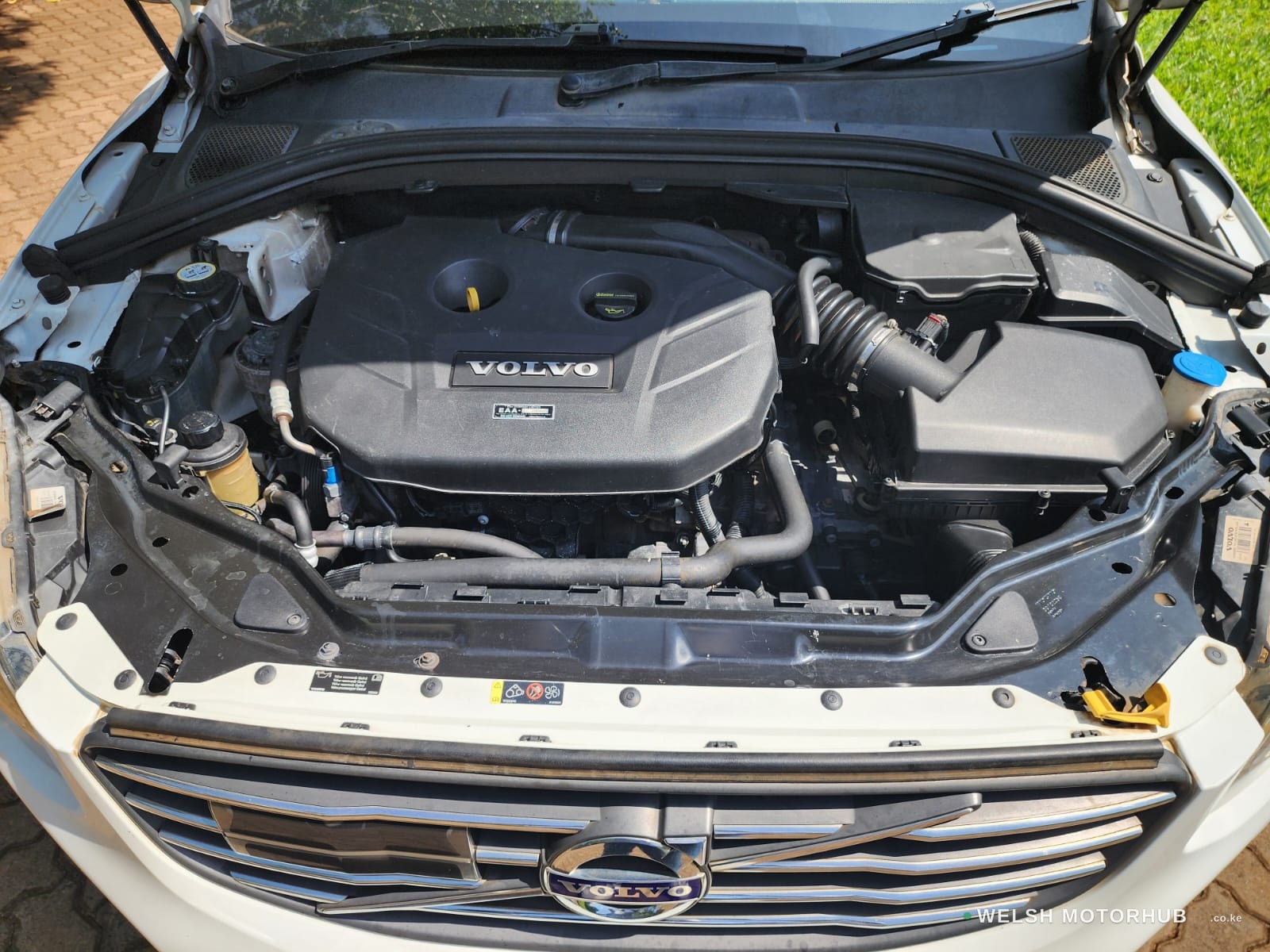 2014 Volvo XC60 2L Petrol SUV, photo 11