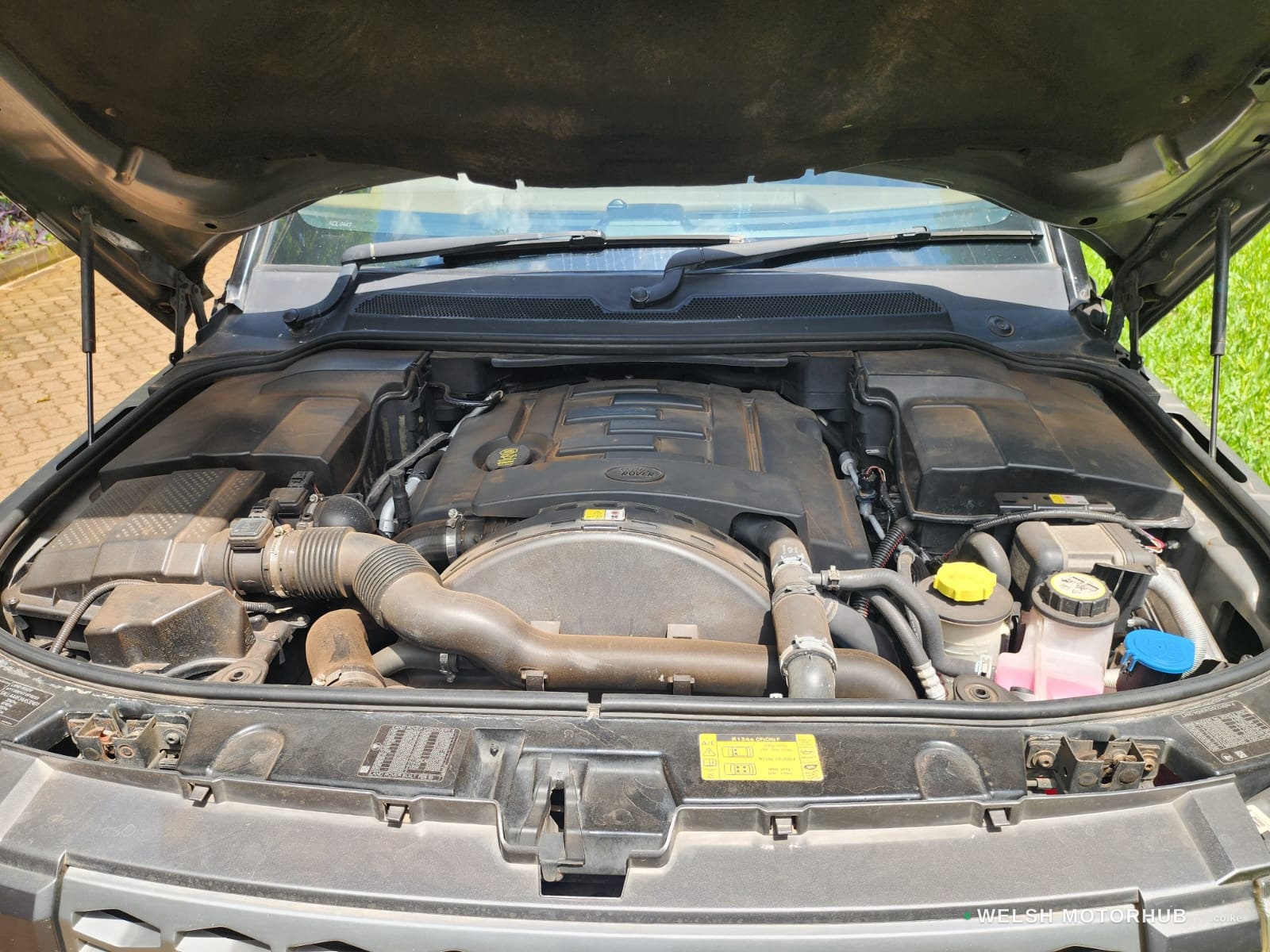 2010 Land Rover Discovery 4 TDV6 HSE 3L Diesel SUV, photo 9