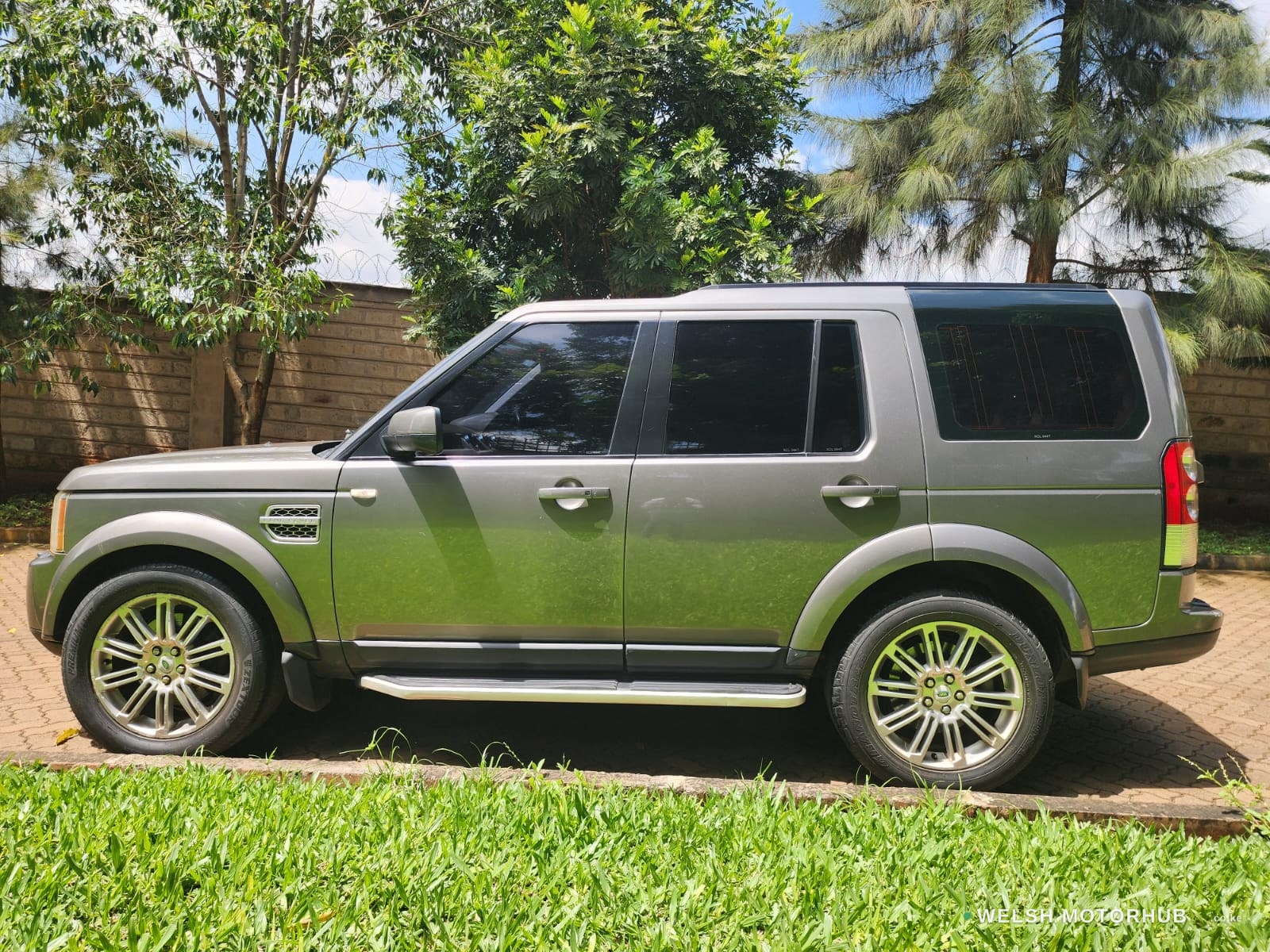 2010 Land Rover Discovery 4 TDV6 HSE 3L Diesel SUV, photo 5