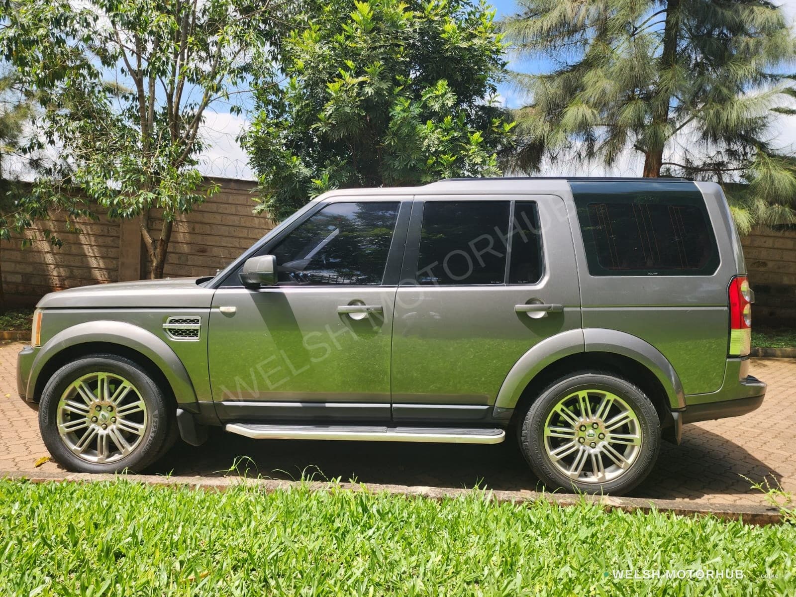 2010 Land Rover Discovery 4 TDV6 HSE 3L Diesel SUV, photo 5