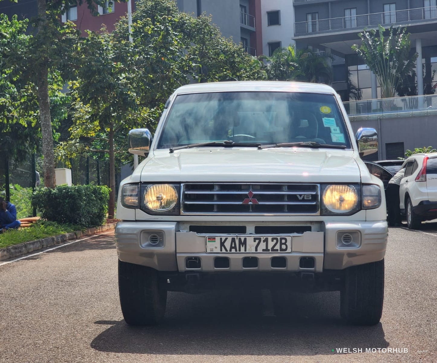 1999 Mitsubishi Pajero Exceed 3L Petrol SUV, photo 2