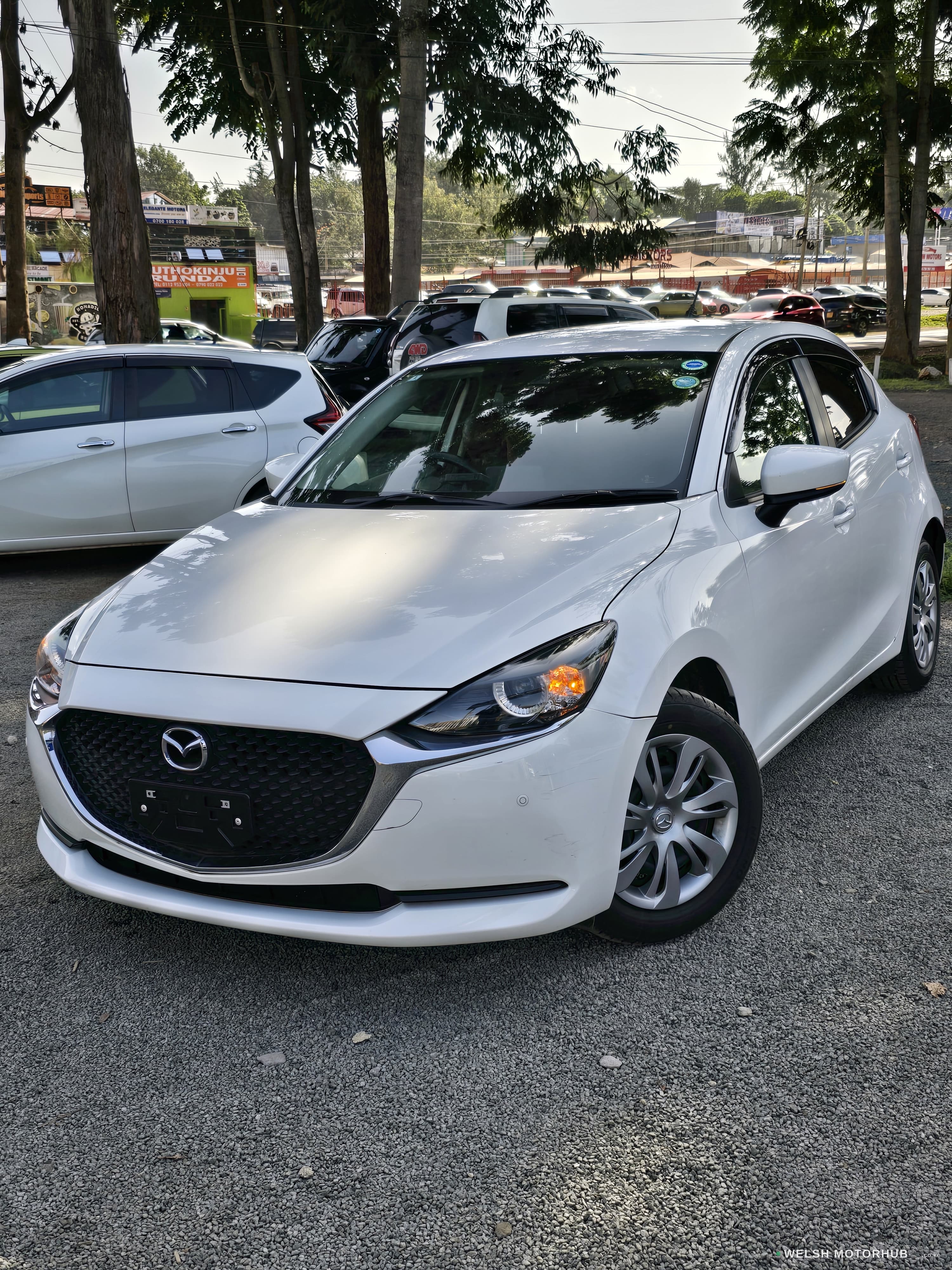 2020 Mazda 2 1.5L Petrol Hatchback, photo 2