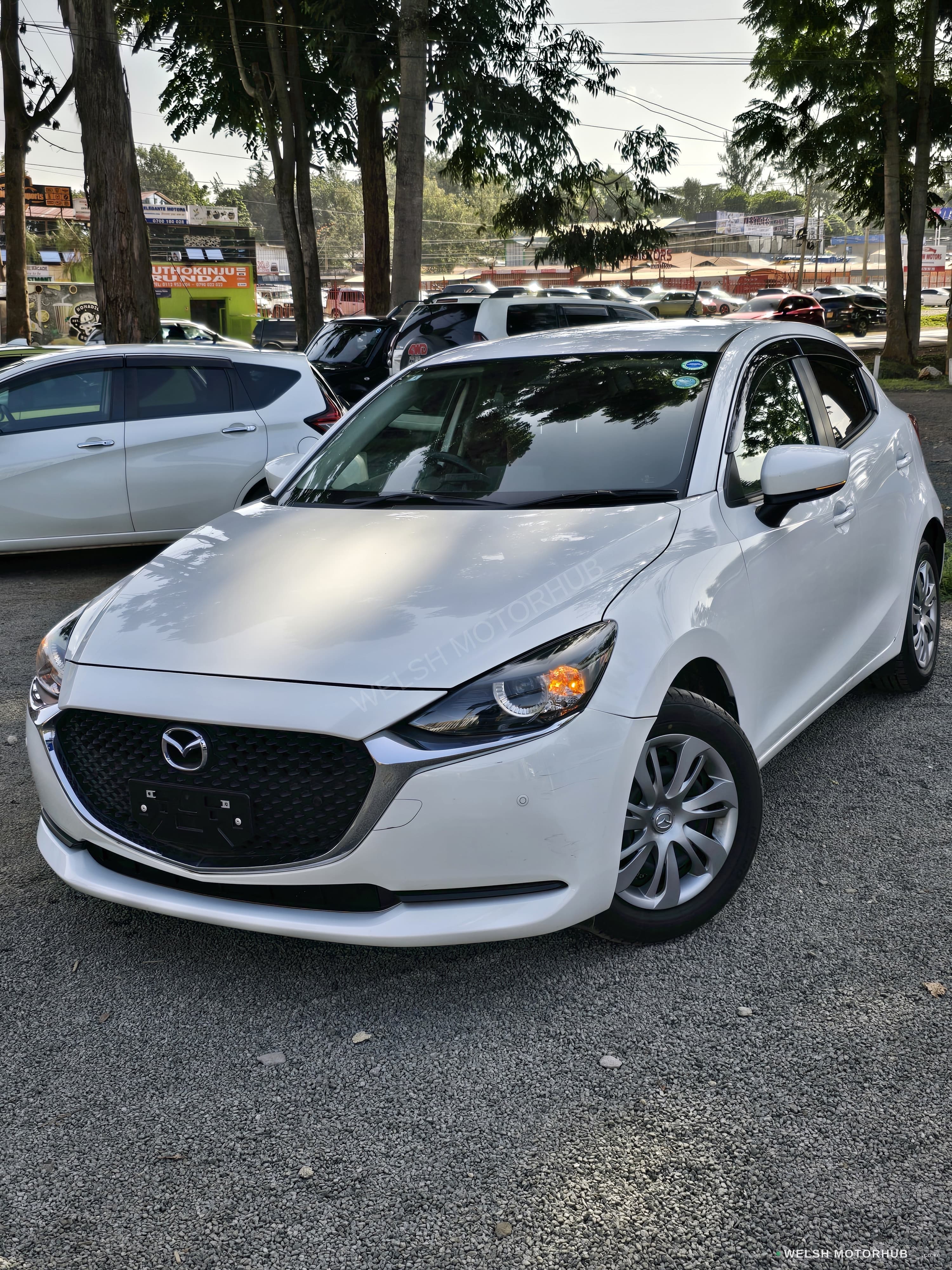 2020 Mazda 2 1.5L Petrol Hatchback, photo 2