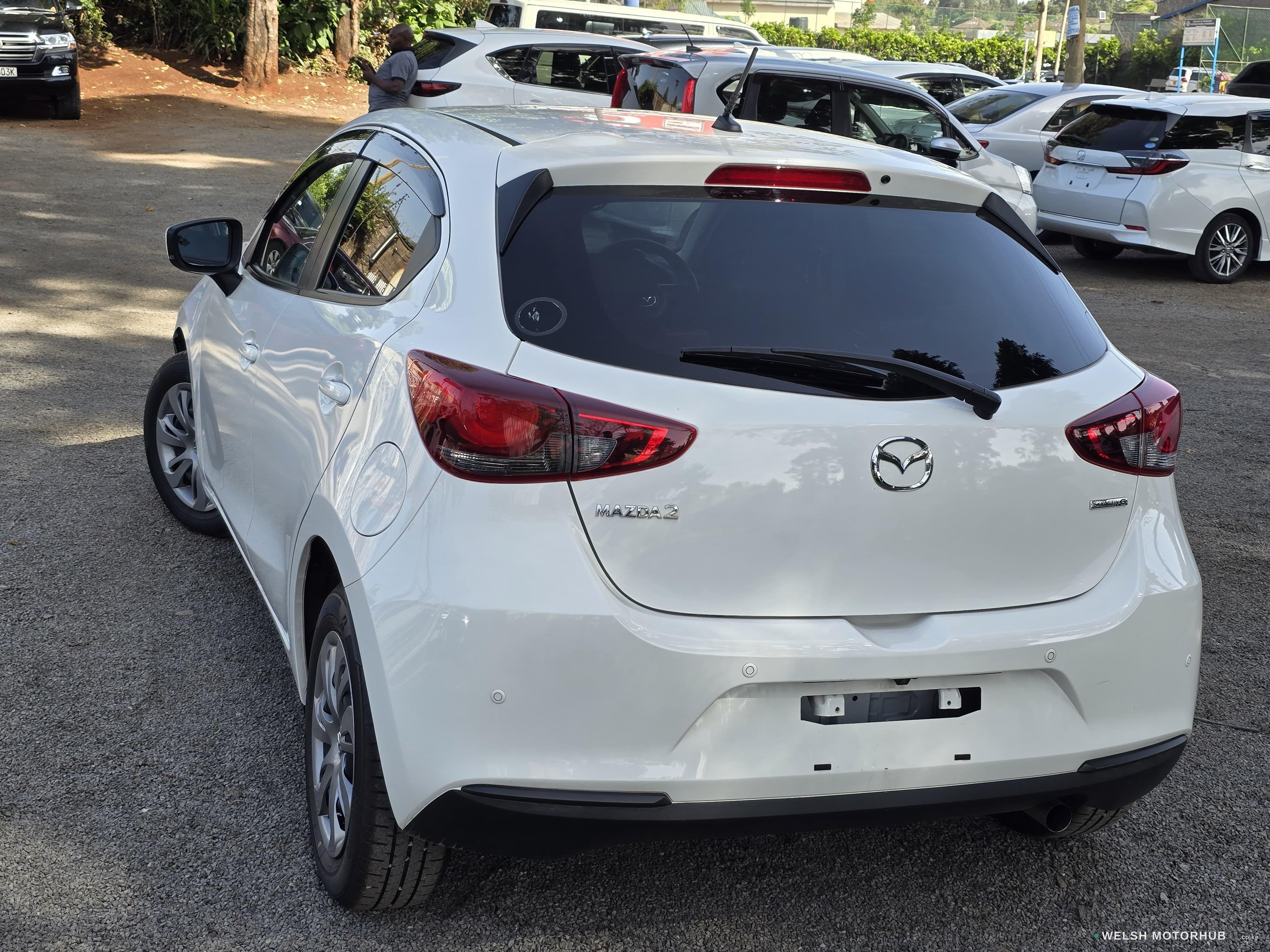 2020 Mazda 2 1.5L Petrol Hatchback, photo 4