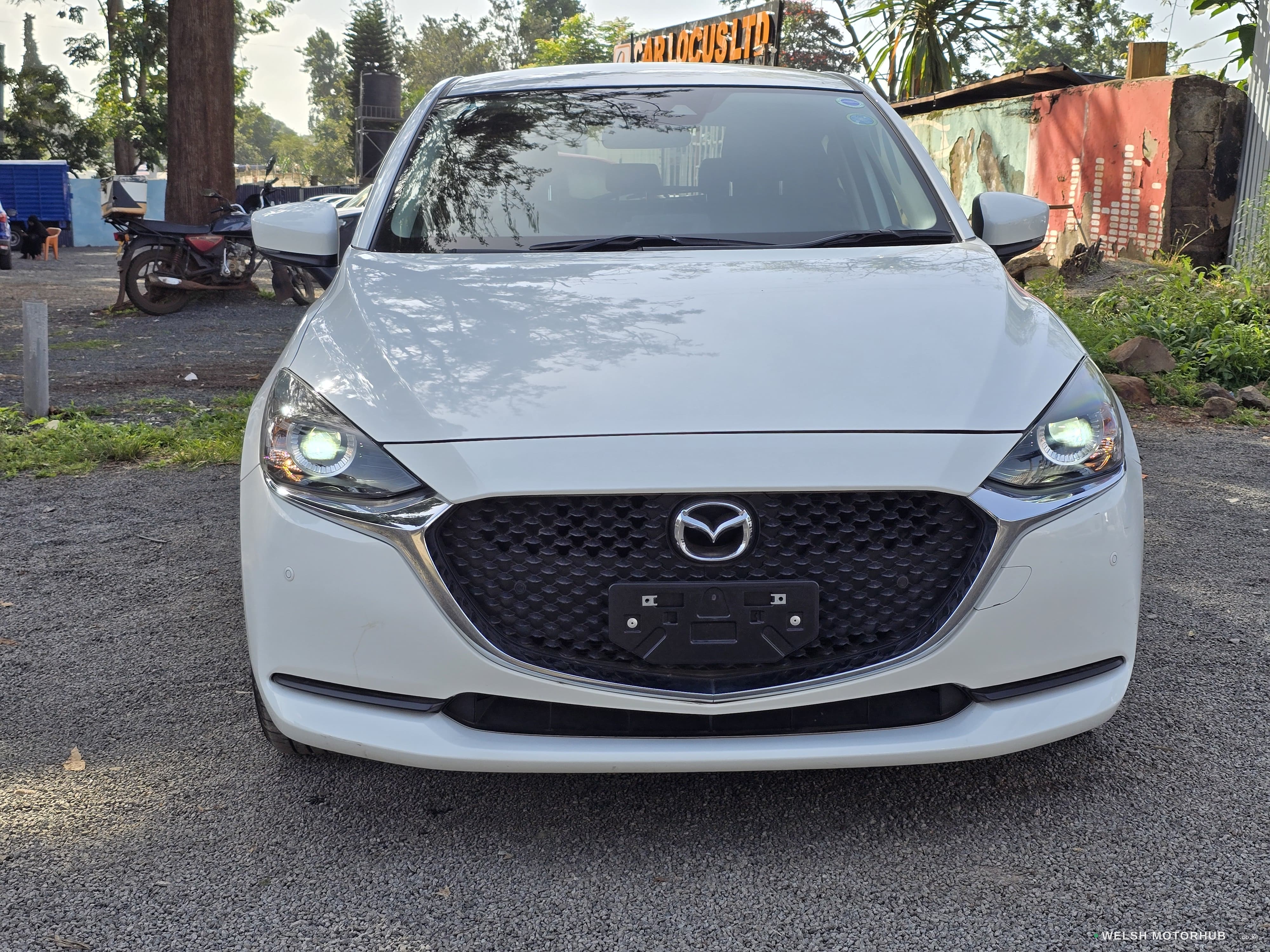2020 Mazda 2 1.5L Petrol Hatchback, photo 3