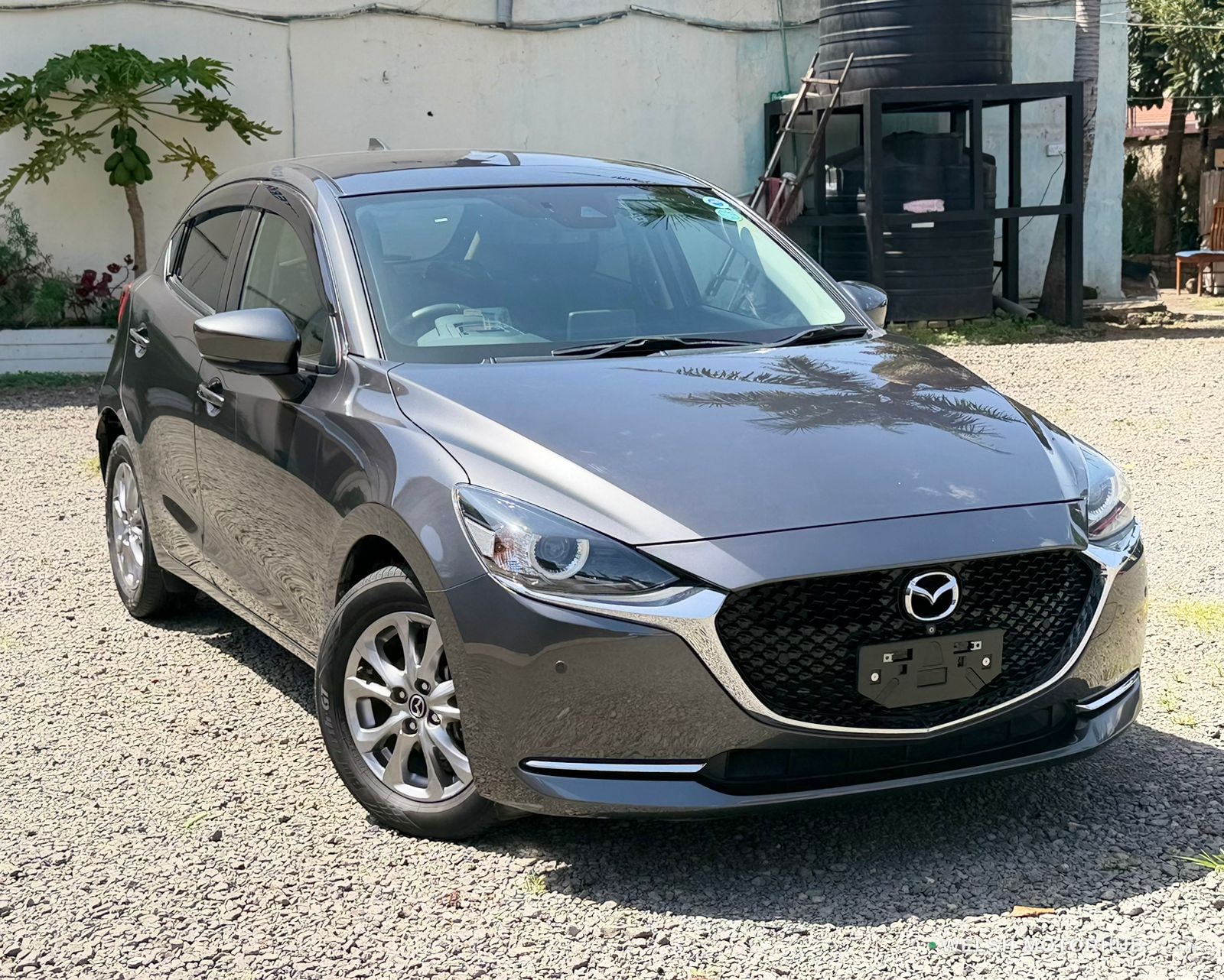 Mazda 2