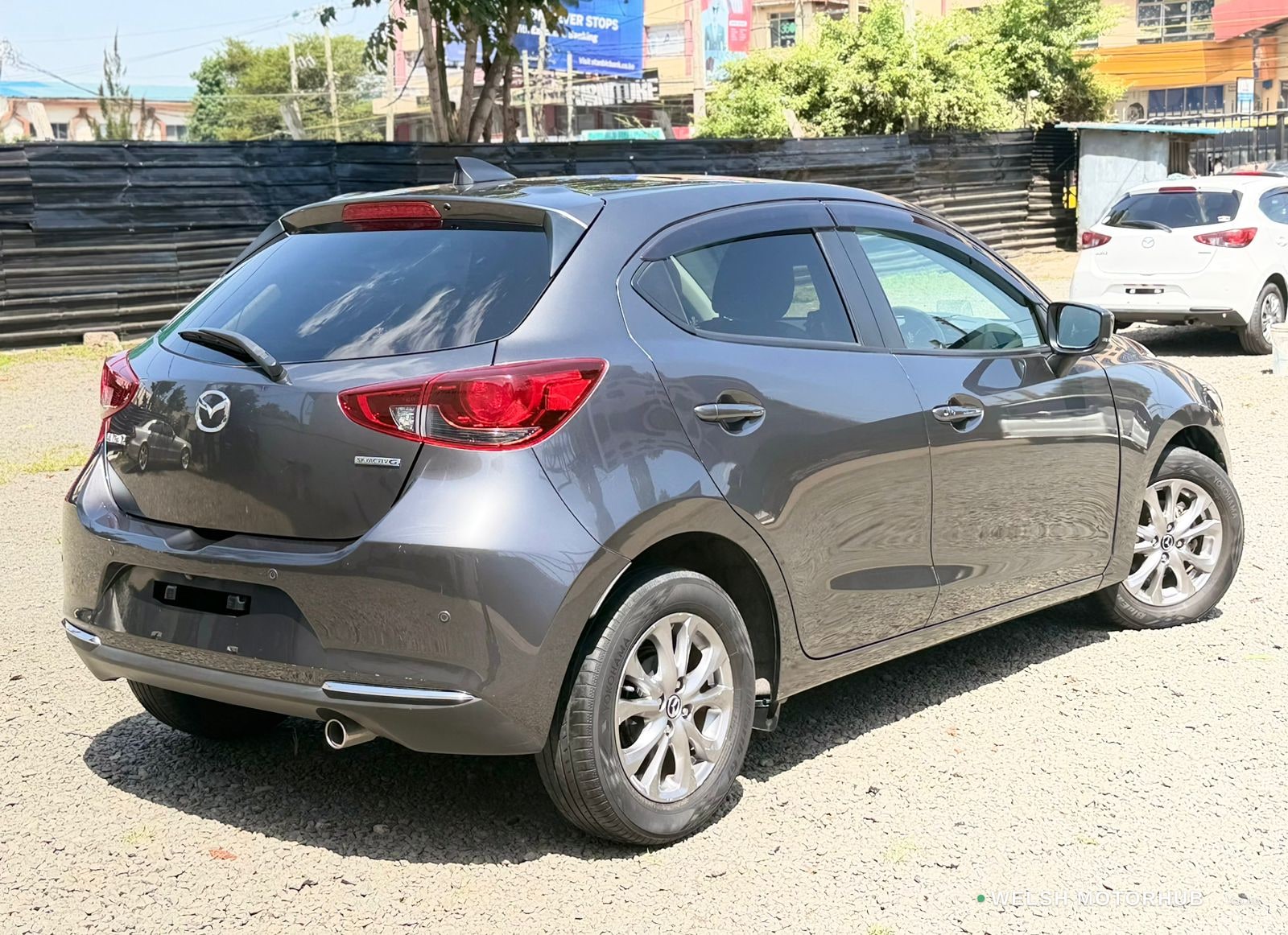 2020 Mazda 2 1.5L Petrol Hatchback, photo 4