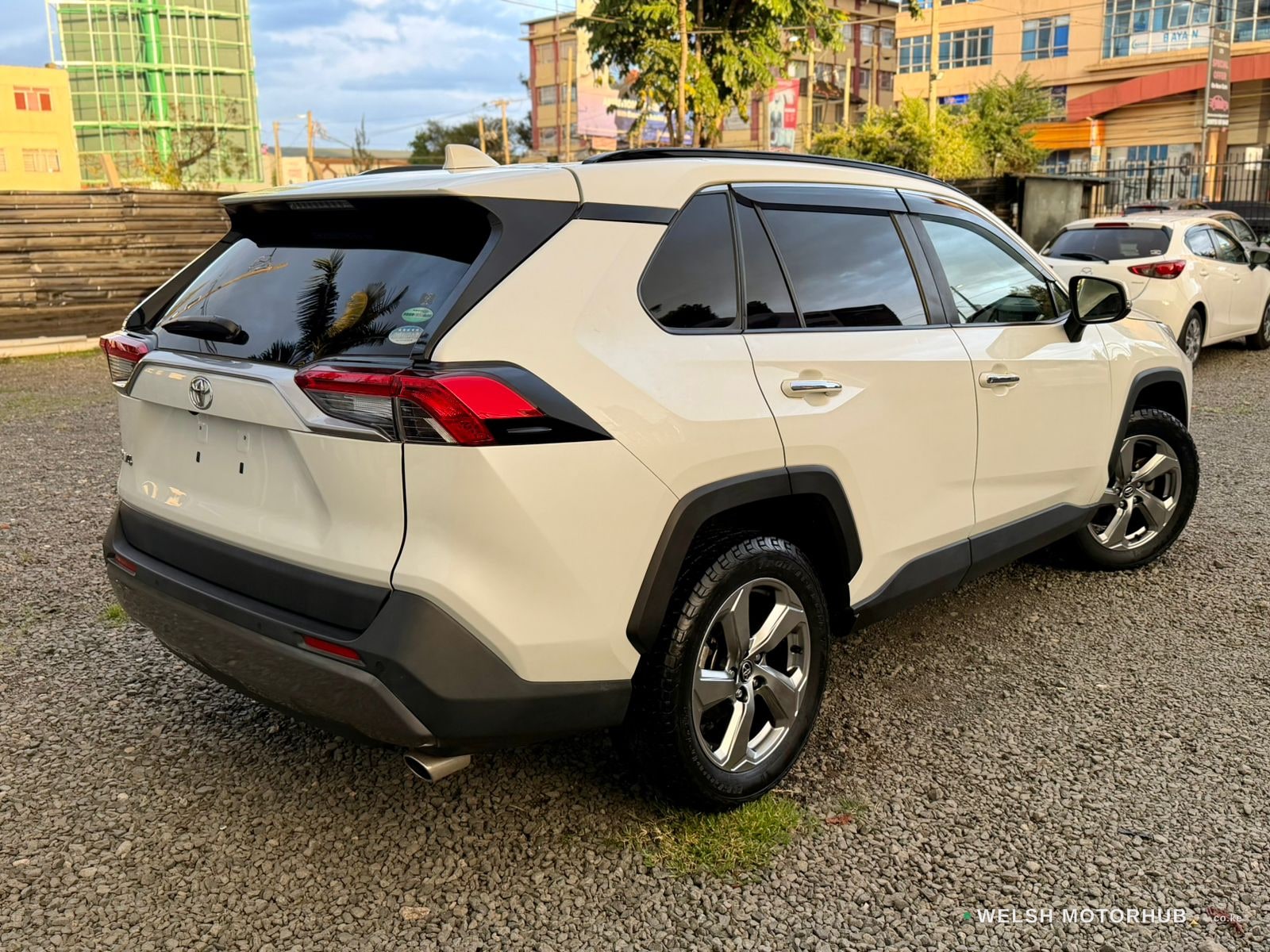 2020 Toyota RAV4 2L Petrol SUV, photo 2
