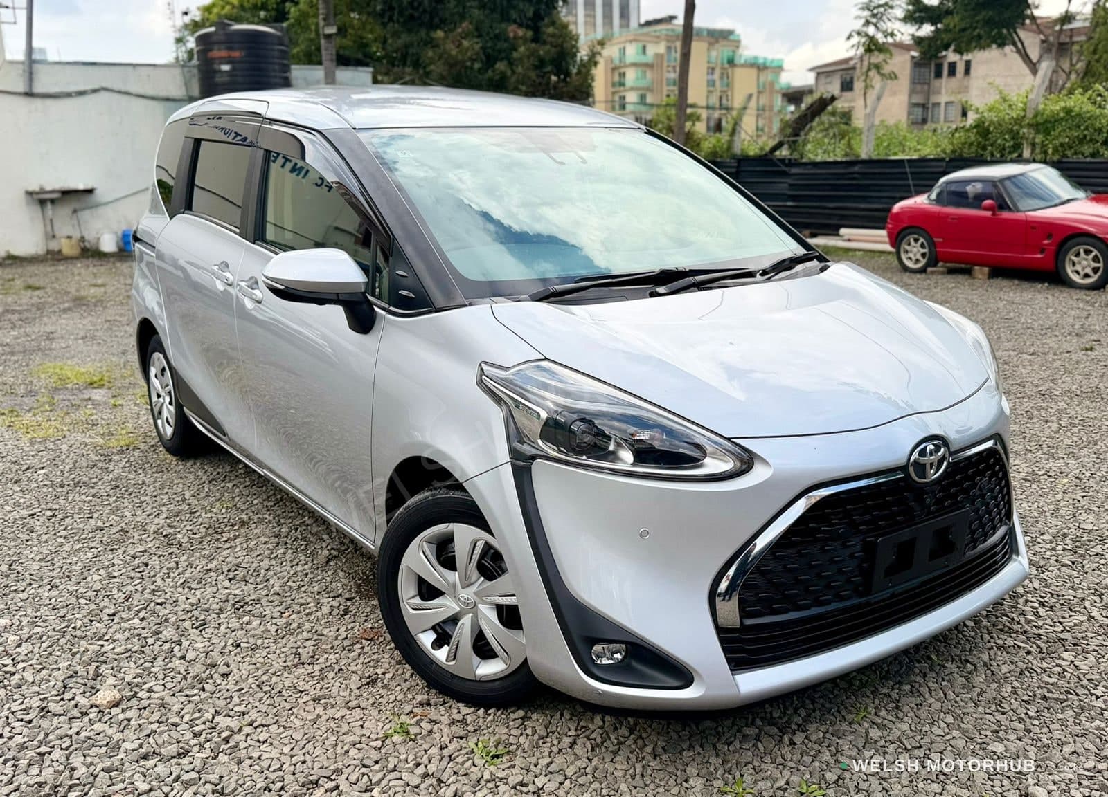 Toyota Sienta