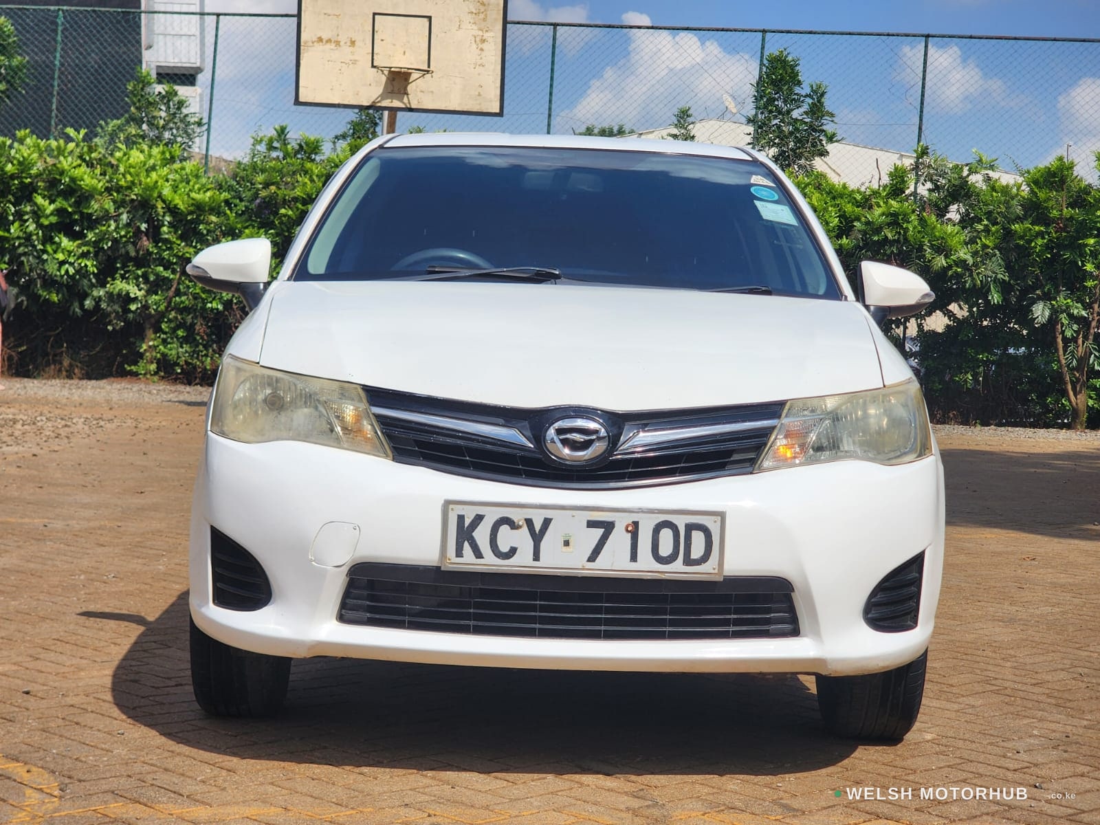 2013 Toyota Fielder 1.5L Petrol Hatchback, photo 2