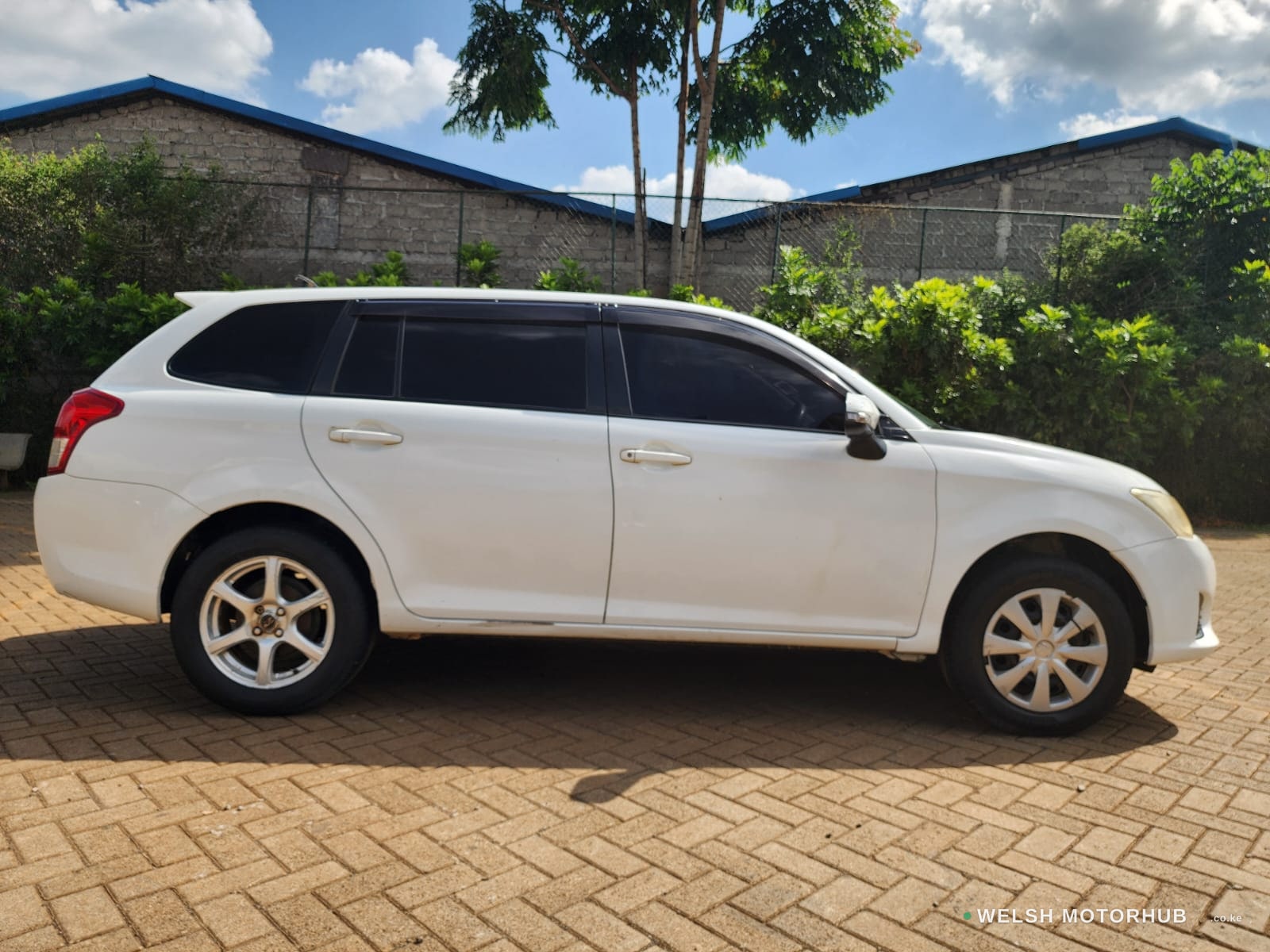 2013 Toyota Fielder 1.5L Petrol Hatchback, photo 8