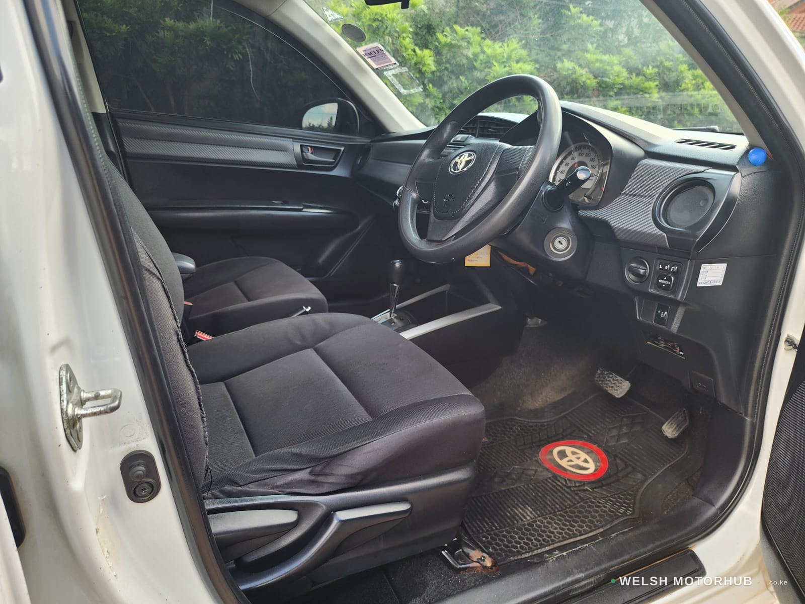 2013 Toyota Fielder 1.5L Petrol Hatchback, photo 13