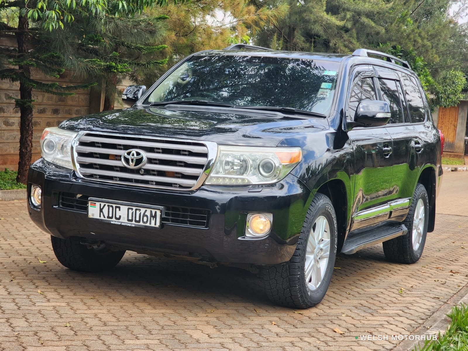 2013 Toyota Land Cruiser 200 Sahara 4.5L Diesel SUV, photo 4