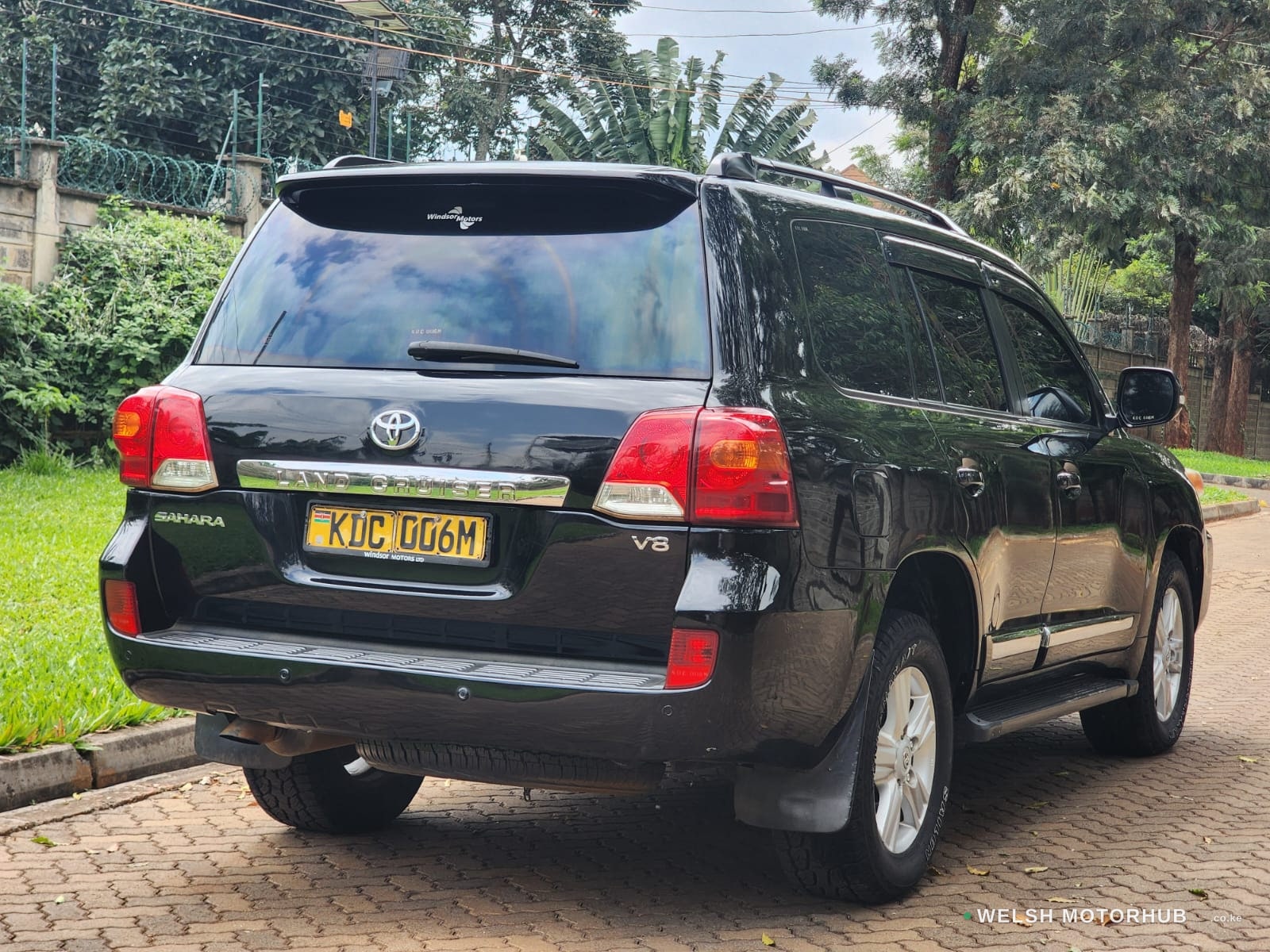 2013 Toyota Land Cruiser 200 Sahara 4.5L Diesel SUV, photo 7