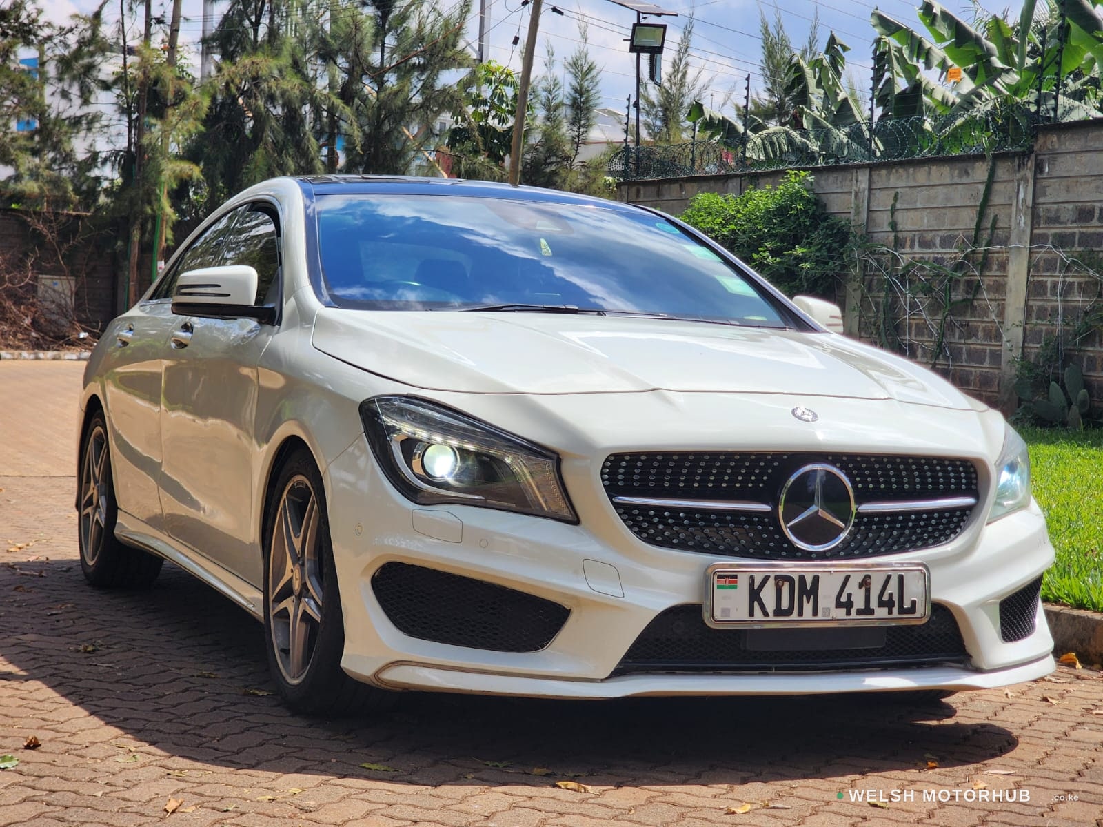 2016 Mercedes-Benz CLA 180 1.6L Petrol Sedan, photo 2