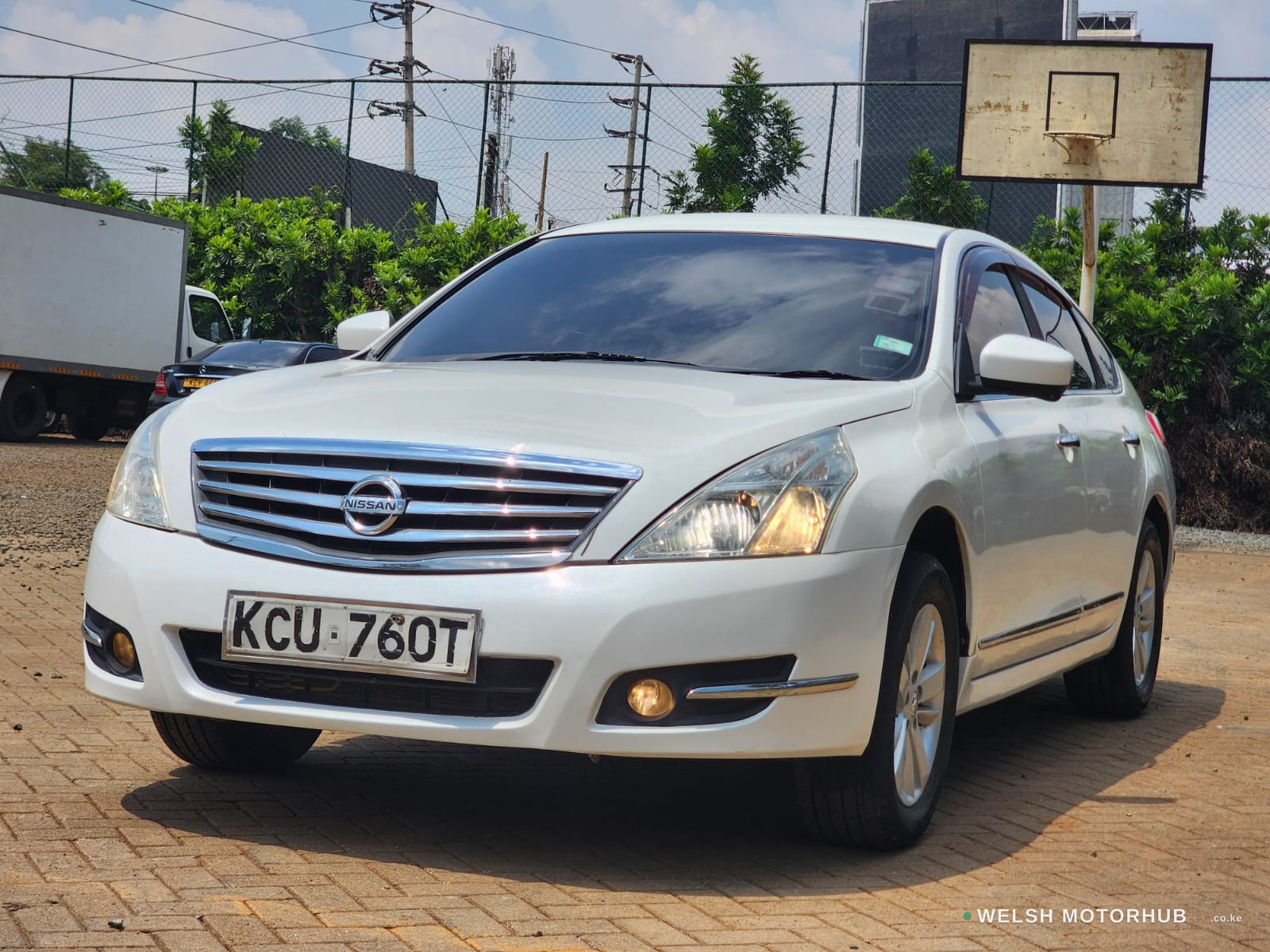 Nissan Teana