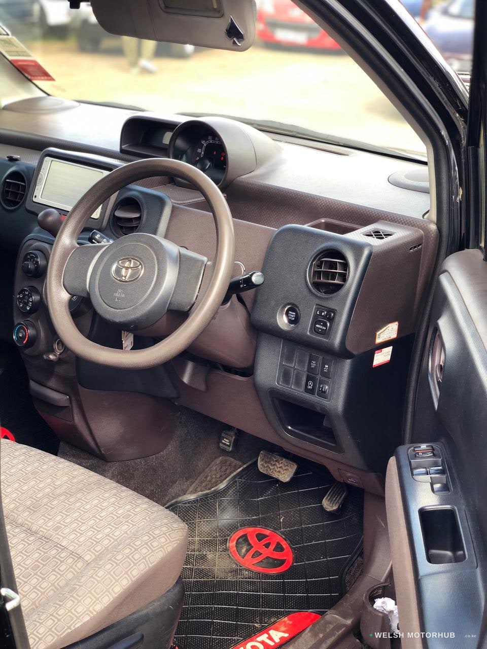 2014 Toyota Spade 1.5L Petrol MPV, photo 9