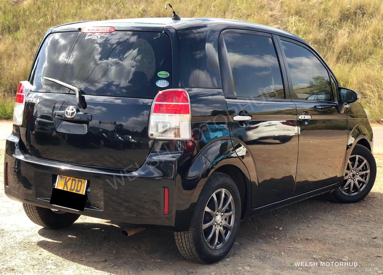 2014 Toyota Spade 1.5L Petrol MPV, photo 5