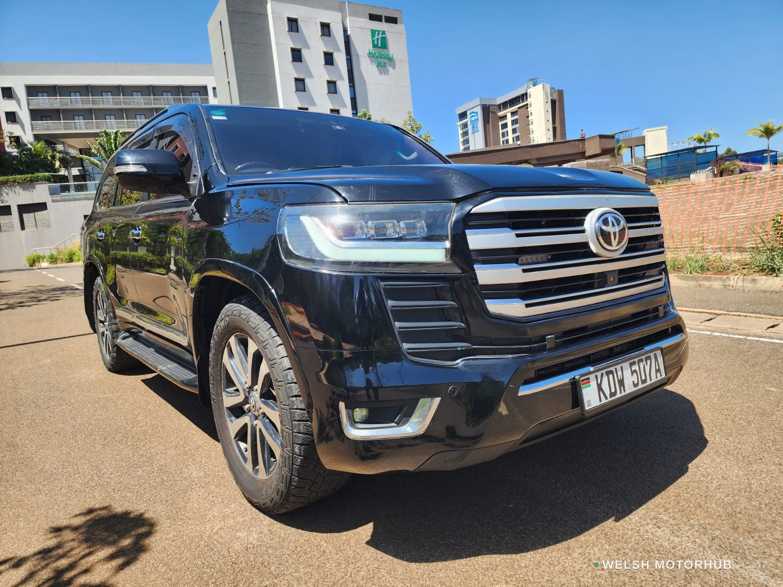 2014 Toyota Land Cruiser V8 4.6L Petrol SUV, photo 4