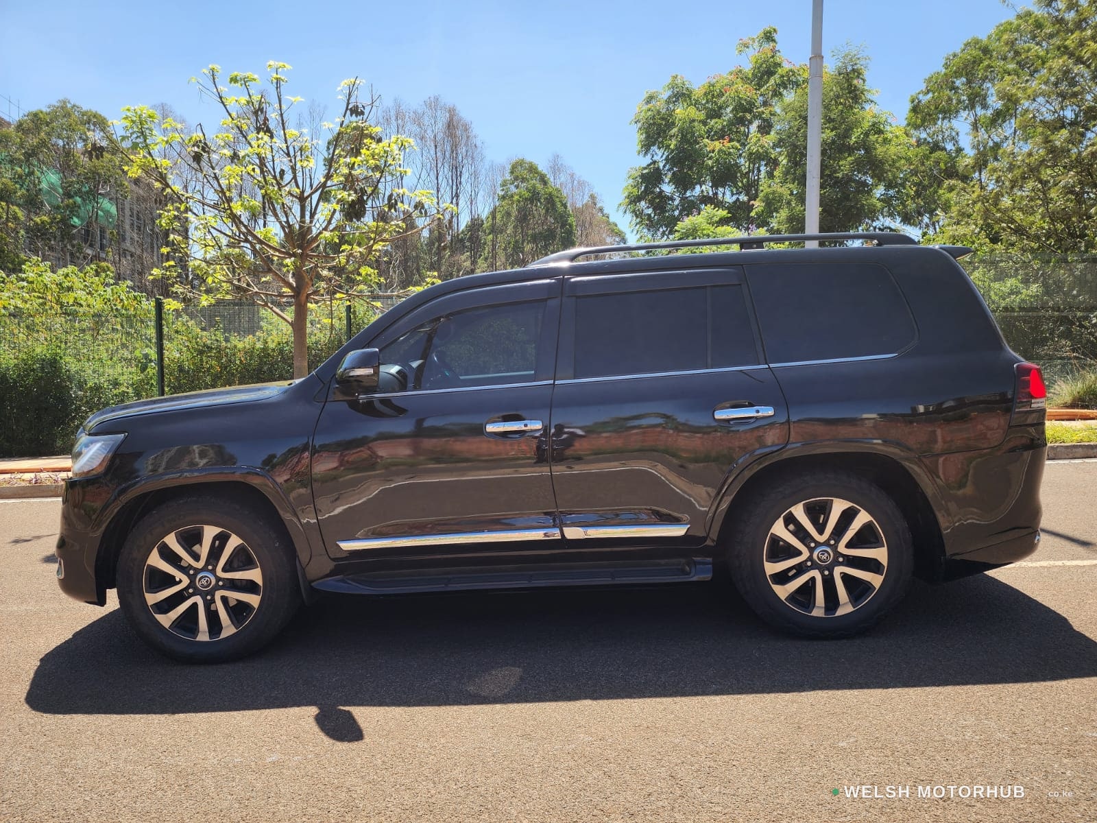 2014 Toyota Land Cruiser V8 4.6L Petrol SUV, photo 5