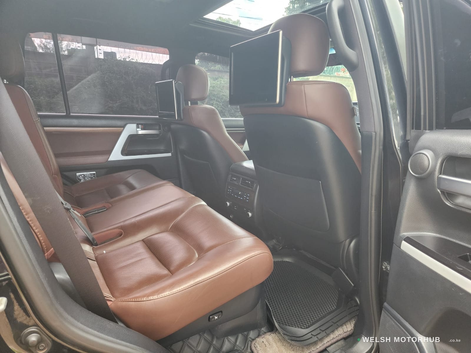 2016 Toyota Land Cruiser 200 ZX 4.6L Petrol SUV, photo 11