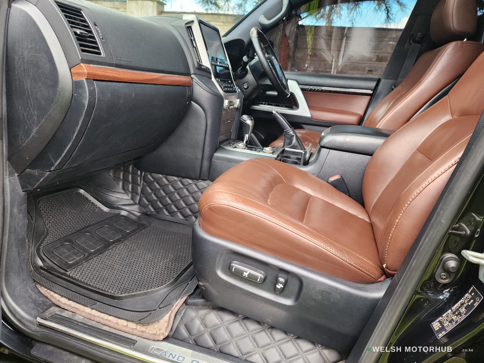2016 Toyota Land Cruiser 200 ZX 4.6L Petrol SUV, photo 12