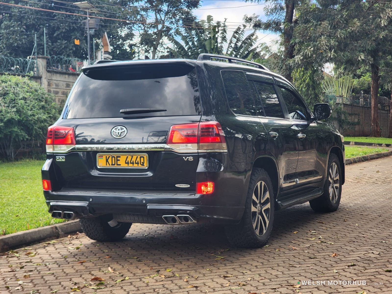 2016 Toyota Land Cruiser 200 ZX 4.6L Petrol SUV, photo 5