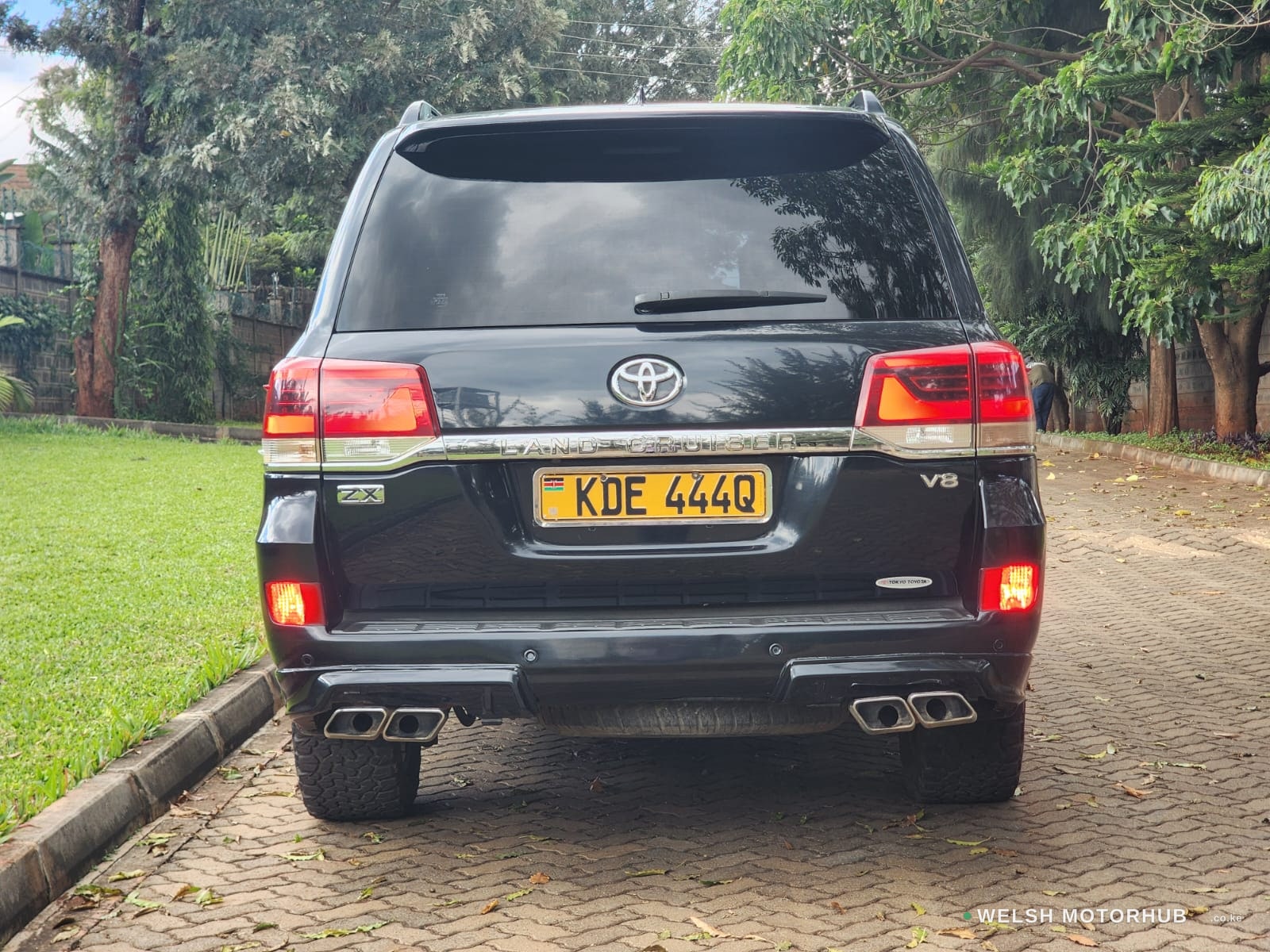 2016 Toyota Land Cruiser 200 ZX 4.6L Petrol SUV, photo 8
