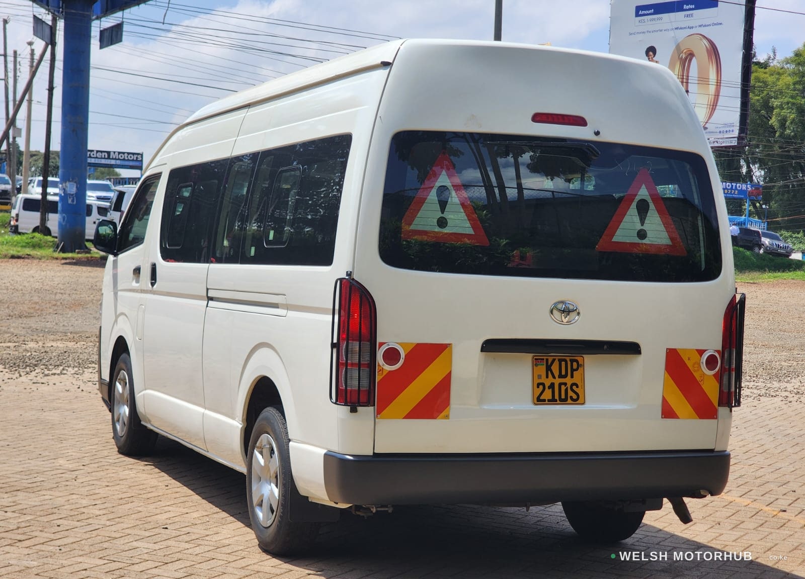 2023 Toyota Hiace 9L 3L Diesel Van, photo 2