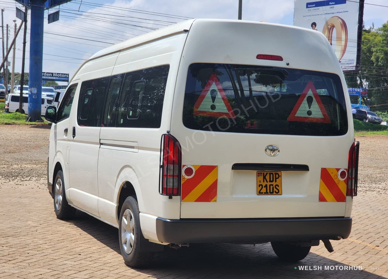 2023 Toyota Hiace 9L 3L Diesel Van, photo 2