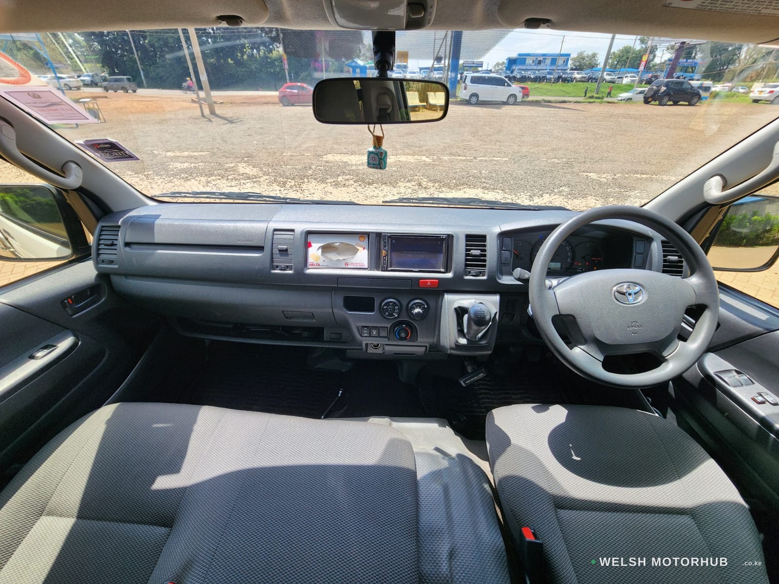 2023 Toyota Hiace 9L 3L Diesel Van, photo 13