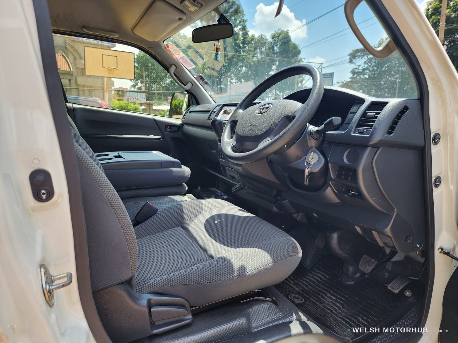 2023 Toyota Hiace 9L 3L Diesel Van, photo 15