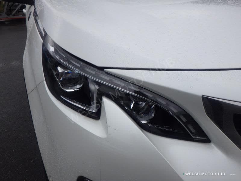 2019 Peugeot 5008 1.6L Petrol SUV, photo 10