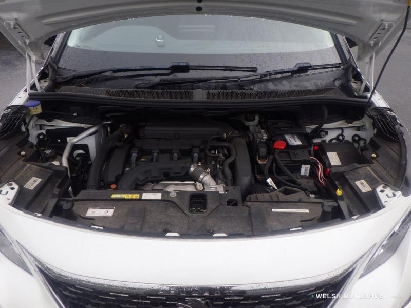 2019 Peugeot 5008 1.6L Petrol SUV, photo 8
