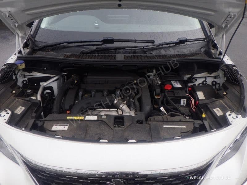 2019 Peugeot 5008 1.6L Petrol SUV, photo 8