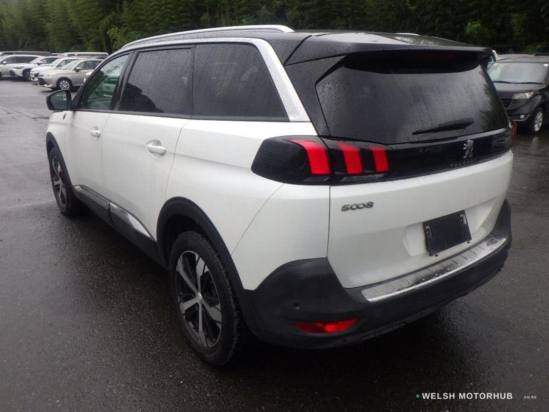 2019 Peugeot 5008 1.6L Petrol SUV, photo 4