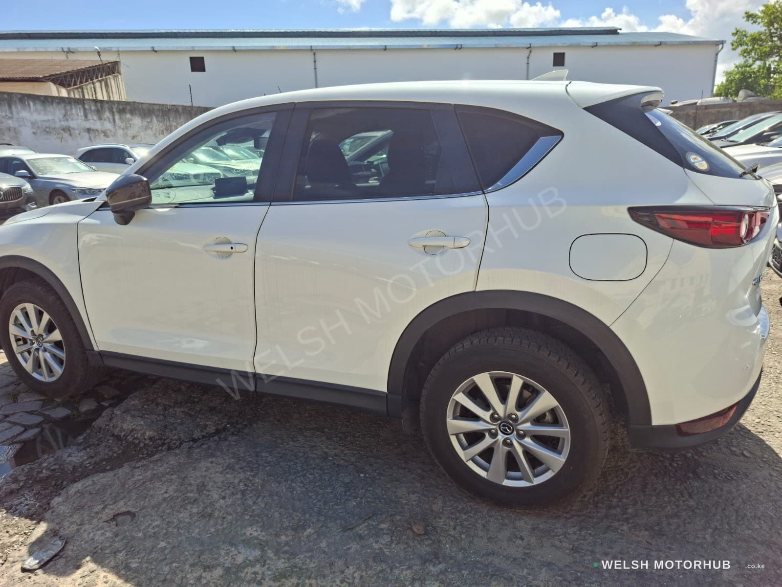 2021 Mazda CX-5 20S Black Tone Edition 2L Petrol SUV, photo 2