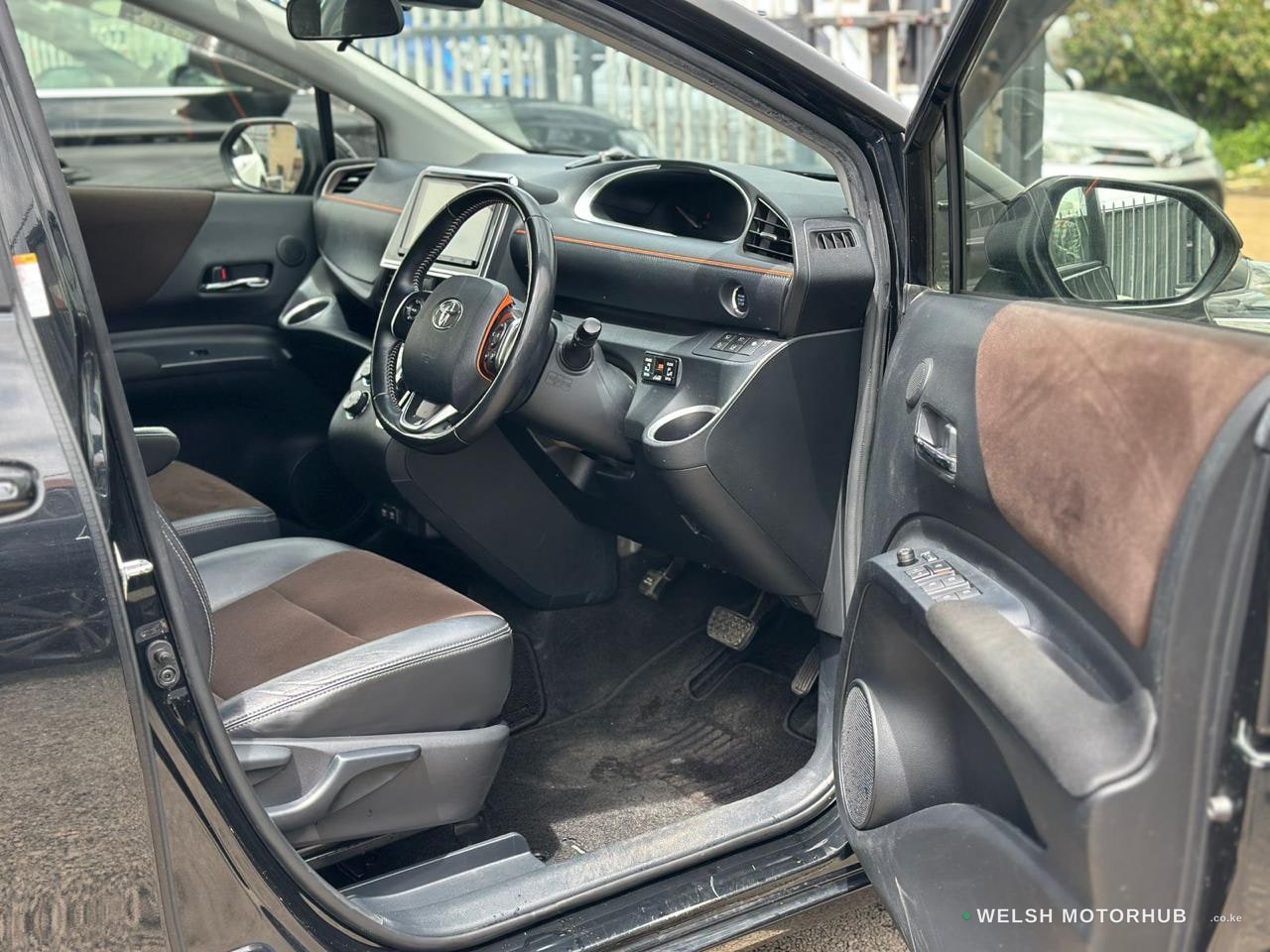 2019 Toyota Sienta Petrol MPV, photo 13