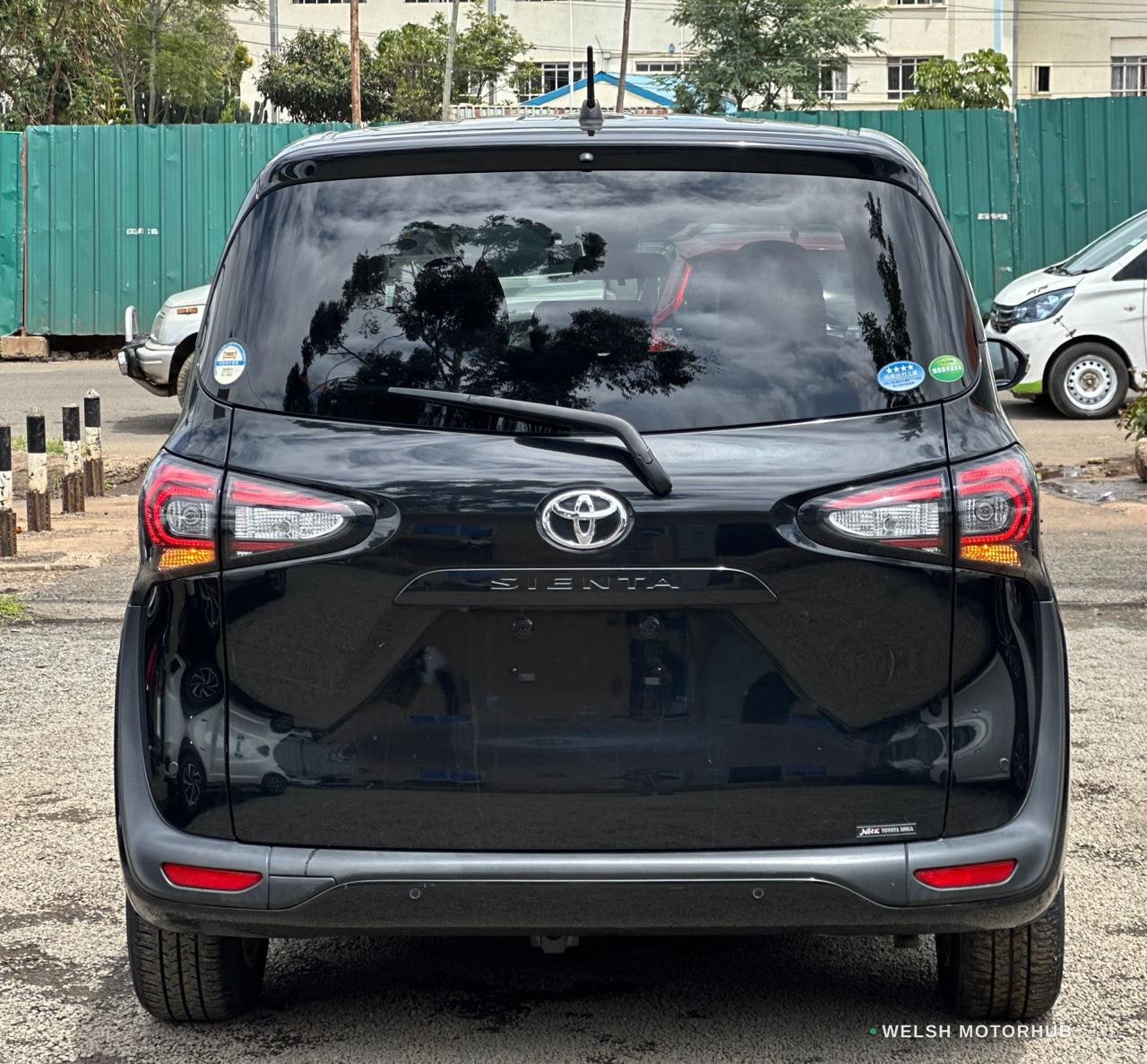 2019 Toyota Sienta Petrol MPV, photo 4