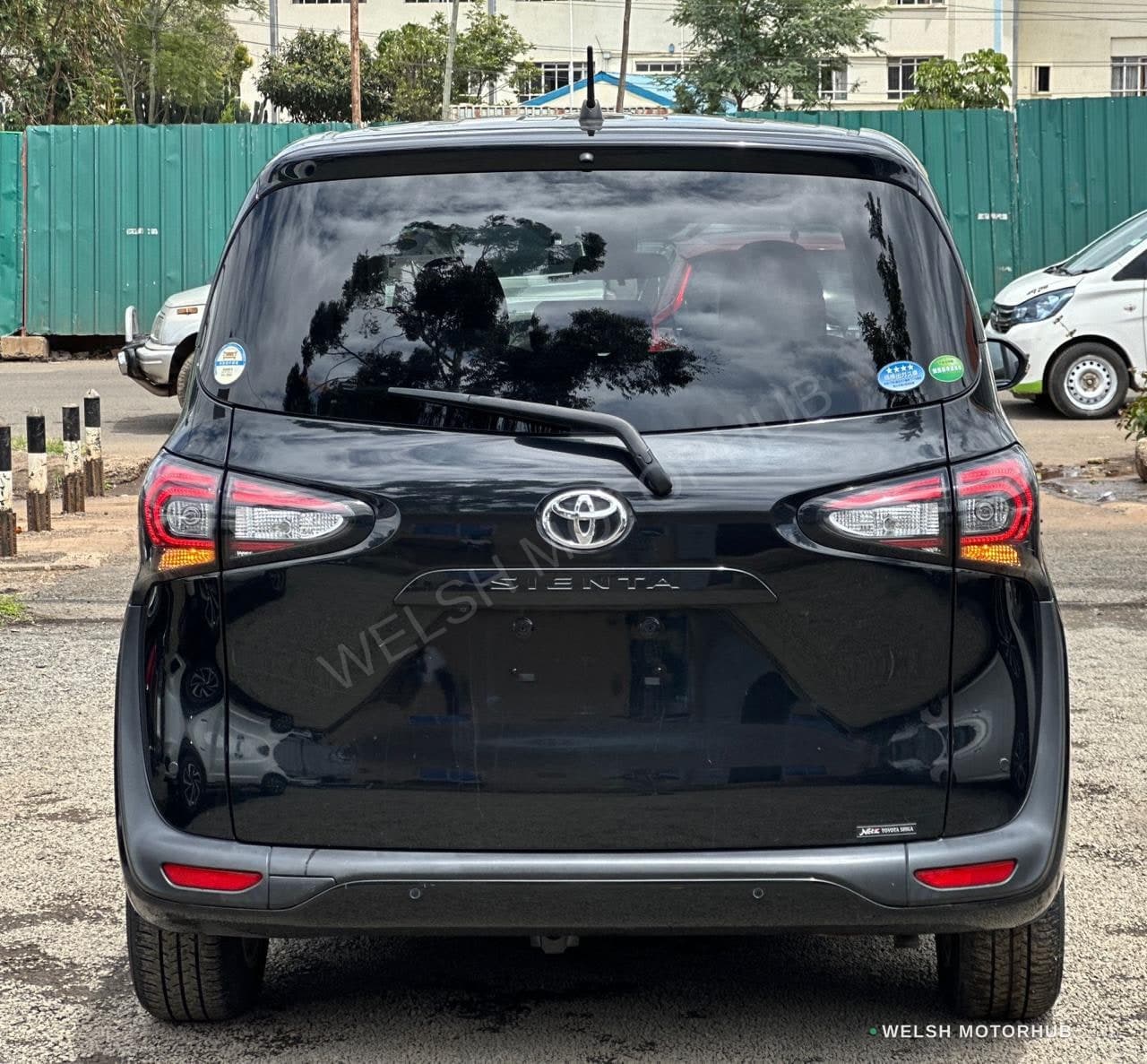 2019 Toyota Sienta Petrol MPV, photo 4