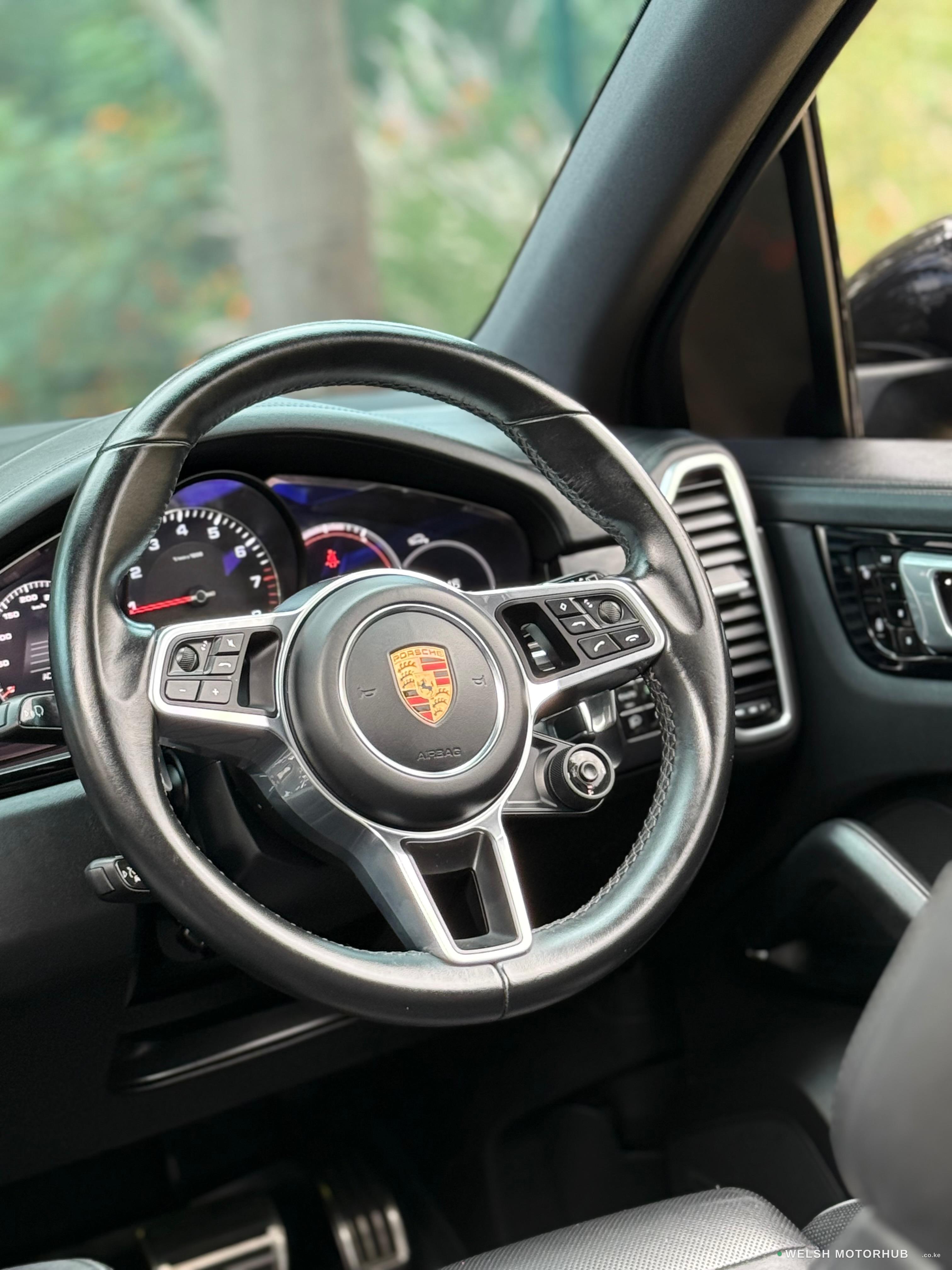 2019 Porsche Cayenne 2.9L Petrol SUV, photo 7