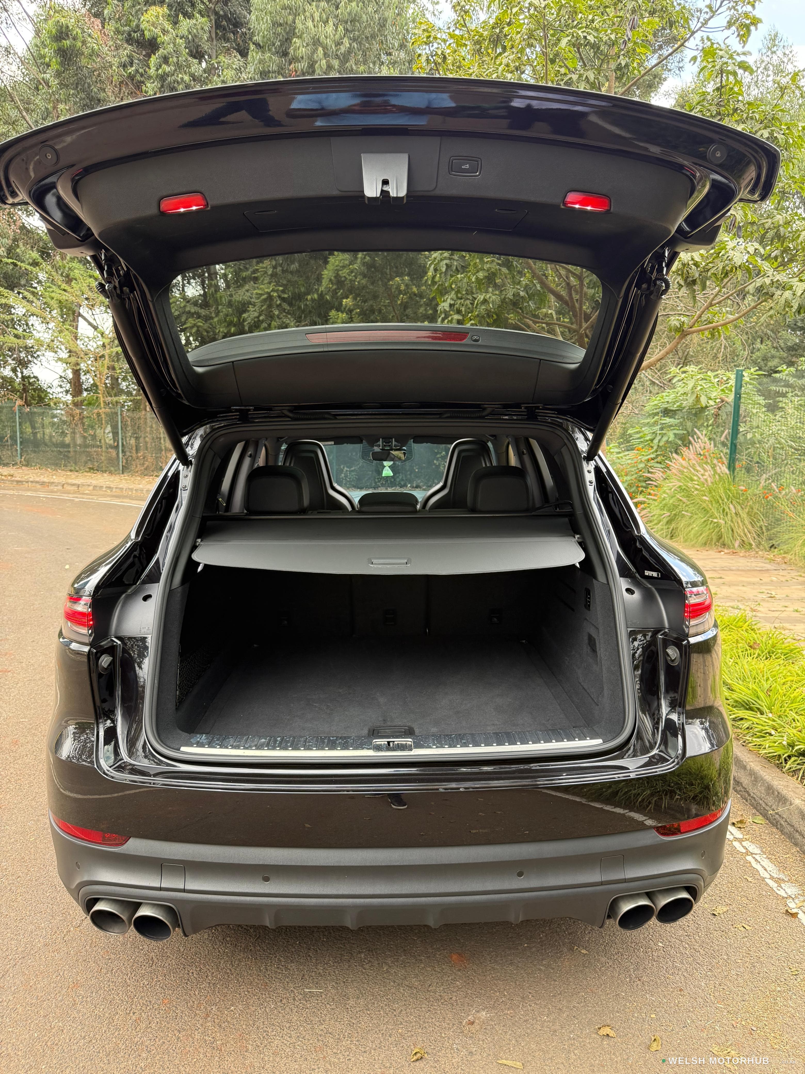 2019 Porsche Cayenne 2.9L Petrol SUV, photo 11