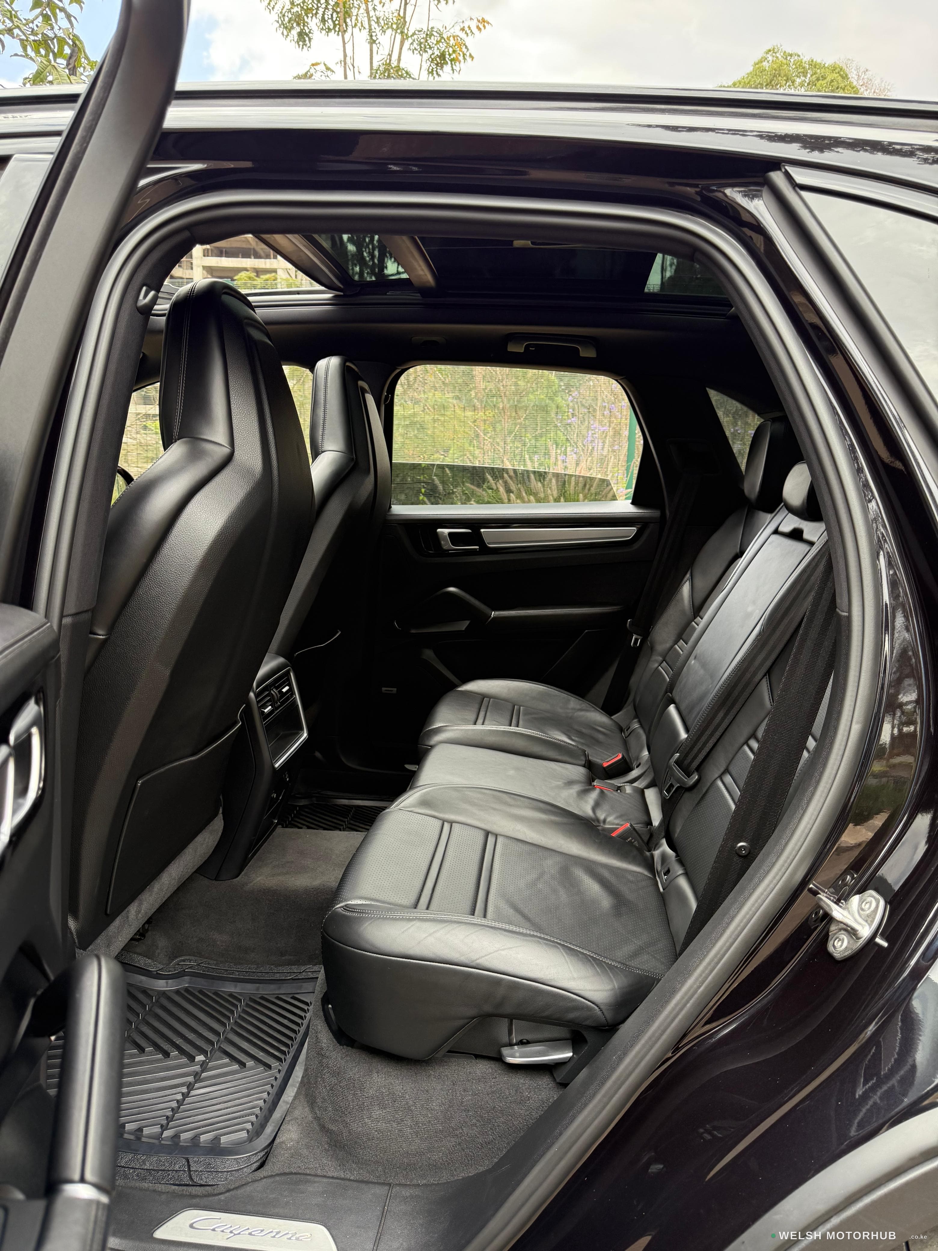 2019 Porsche Cayenne 2.9L Petrol SUV, photo 13