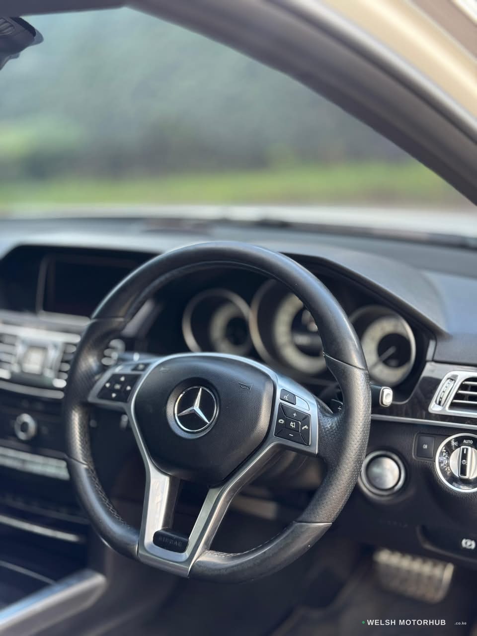 2016 Mercedes-Benz E250 2L Petrol Sedan, photo 9